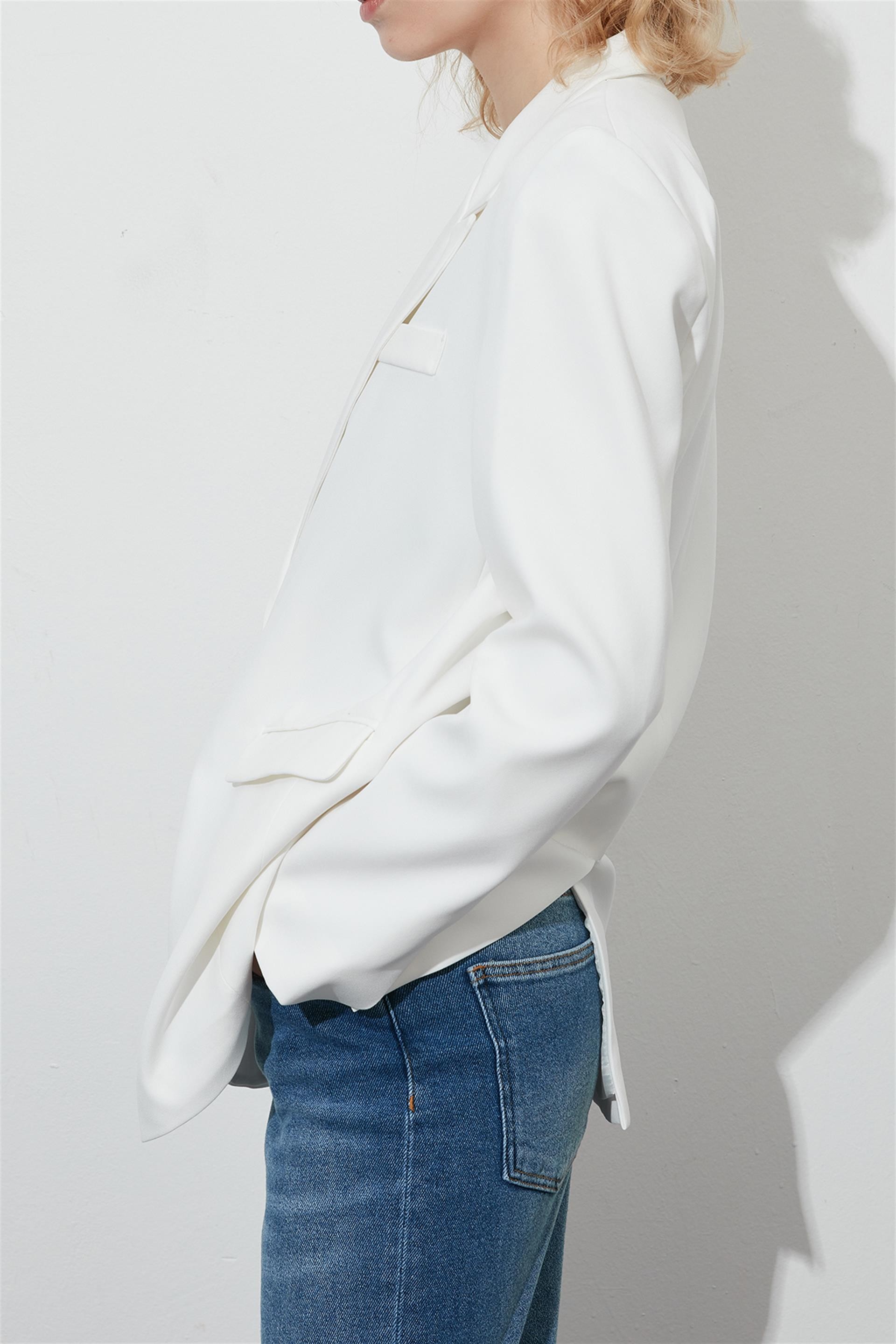 Oversize Vatkalı Beyaz  Blazer Ceket