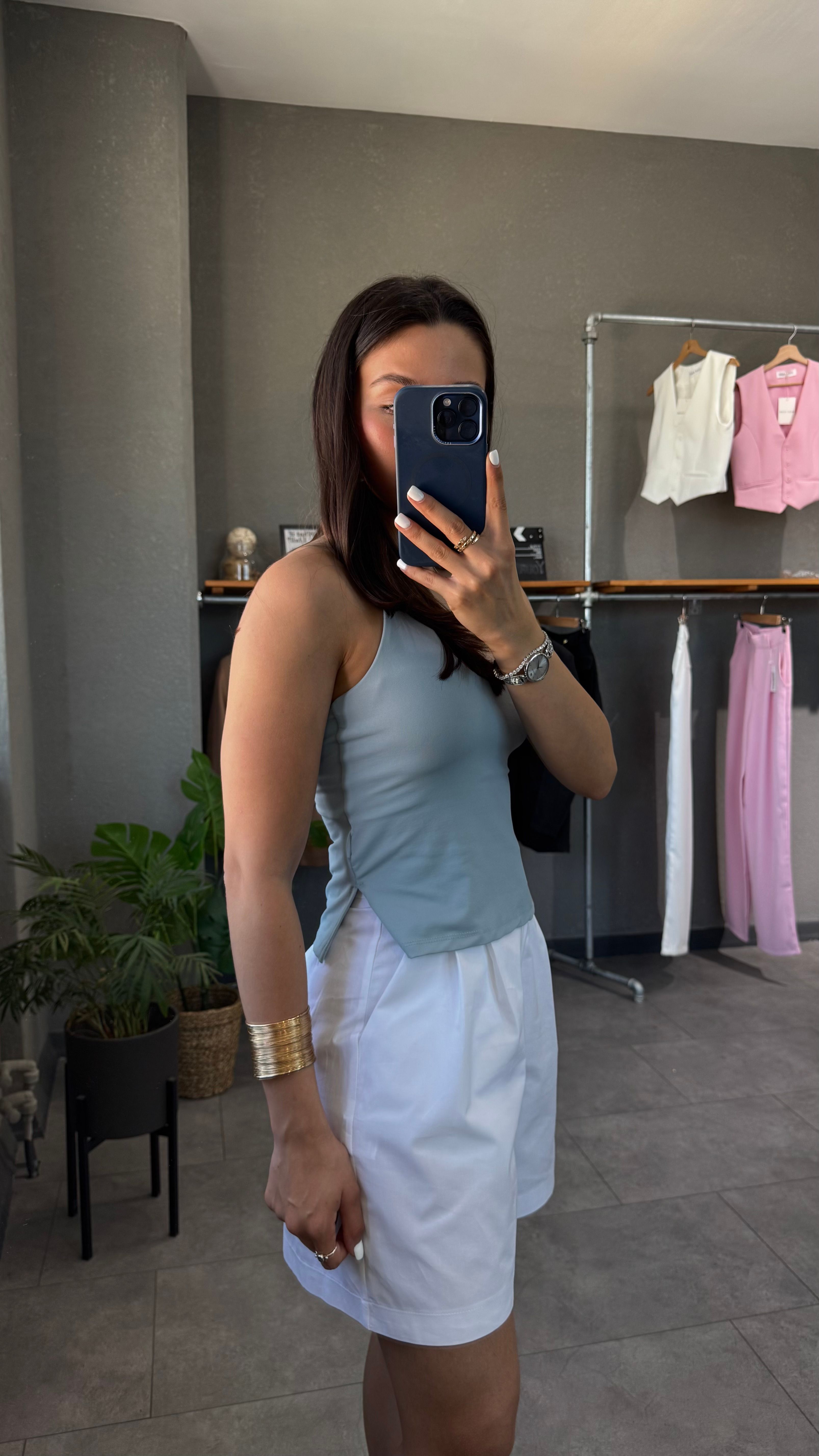 Halter Yaka Sırt Dekolteli Bluz