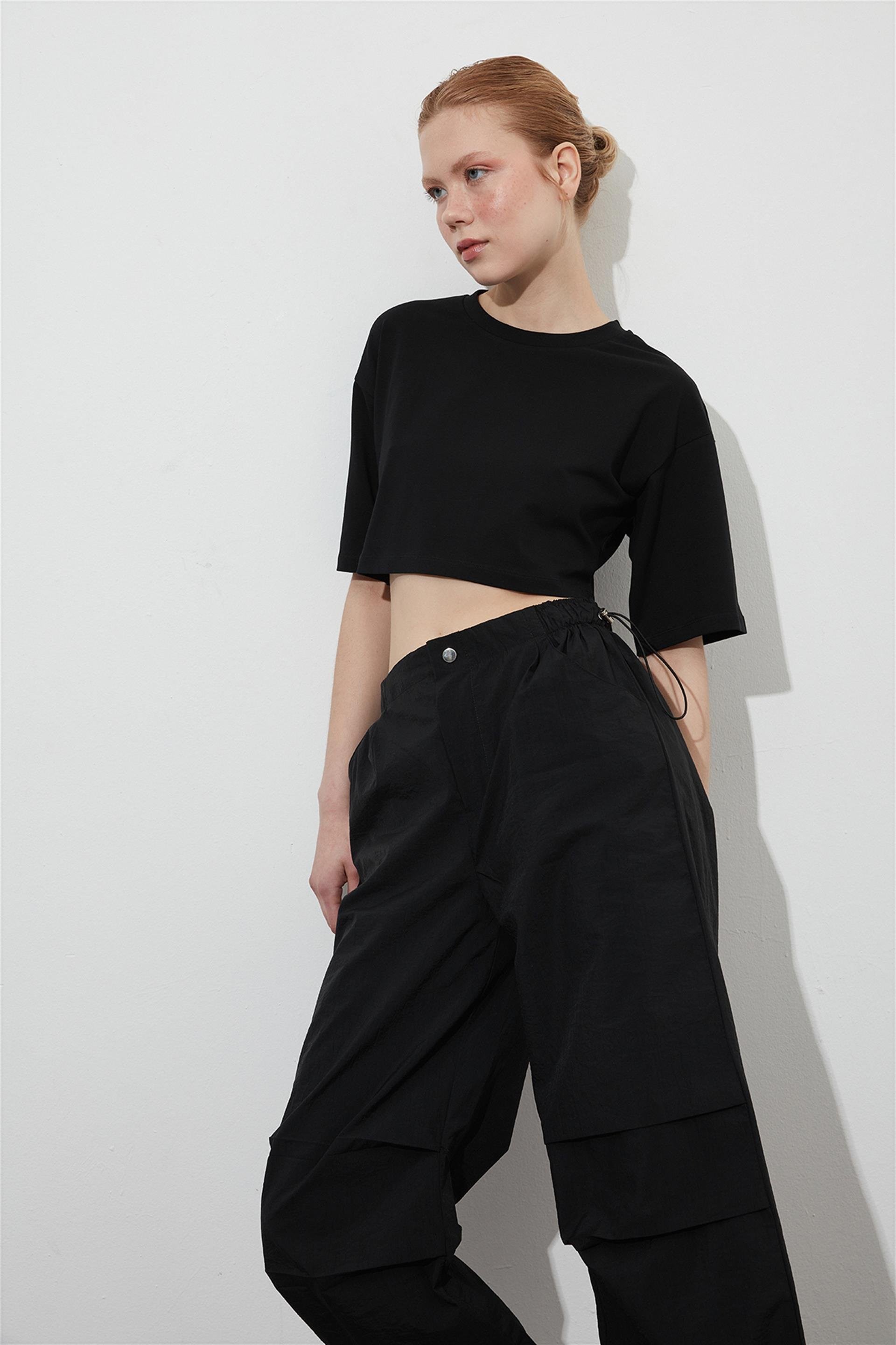 Siyah Crop Kısa Kol T-shirt