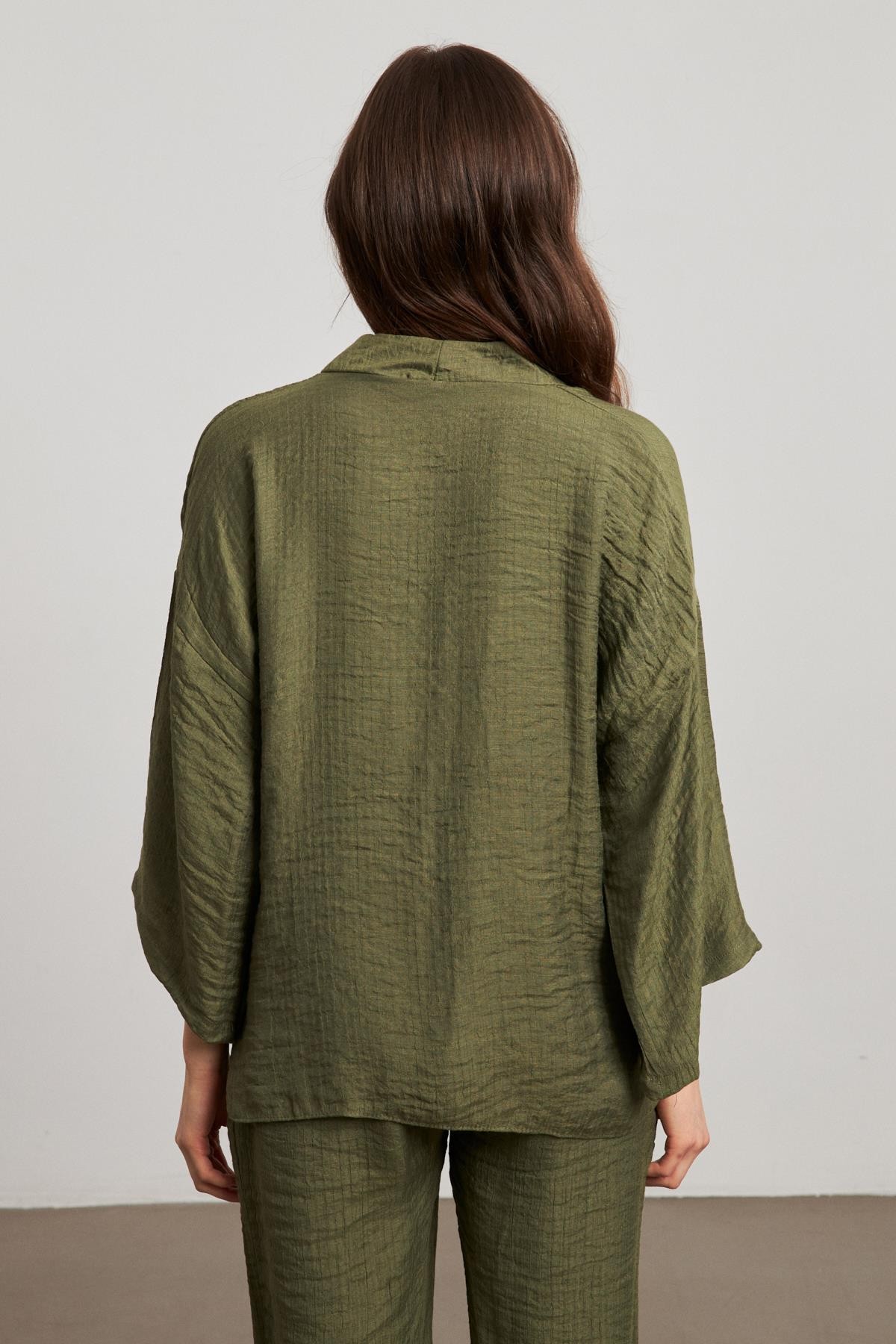 Fiyonklu  Müslin Kimono Haki Bluz