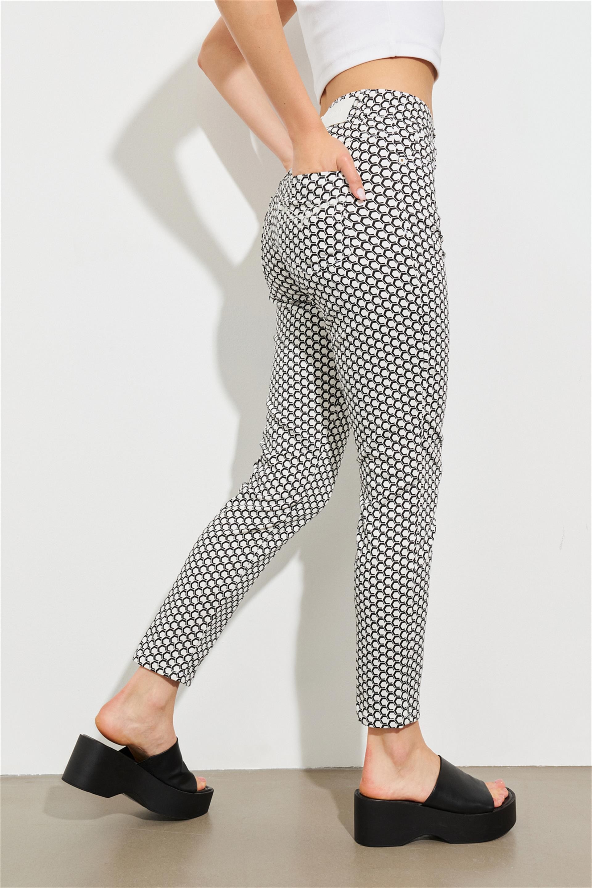 Puantiye Desen Orta Bel Skinny Jean Beyaz