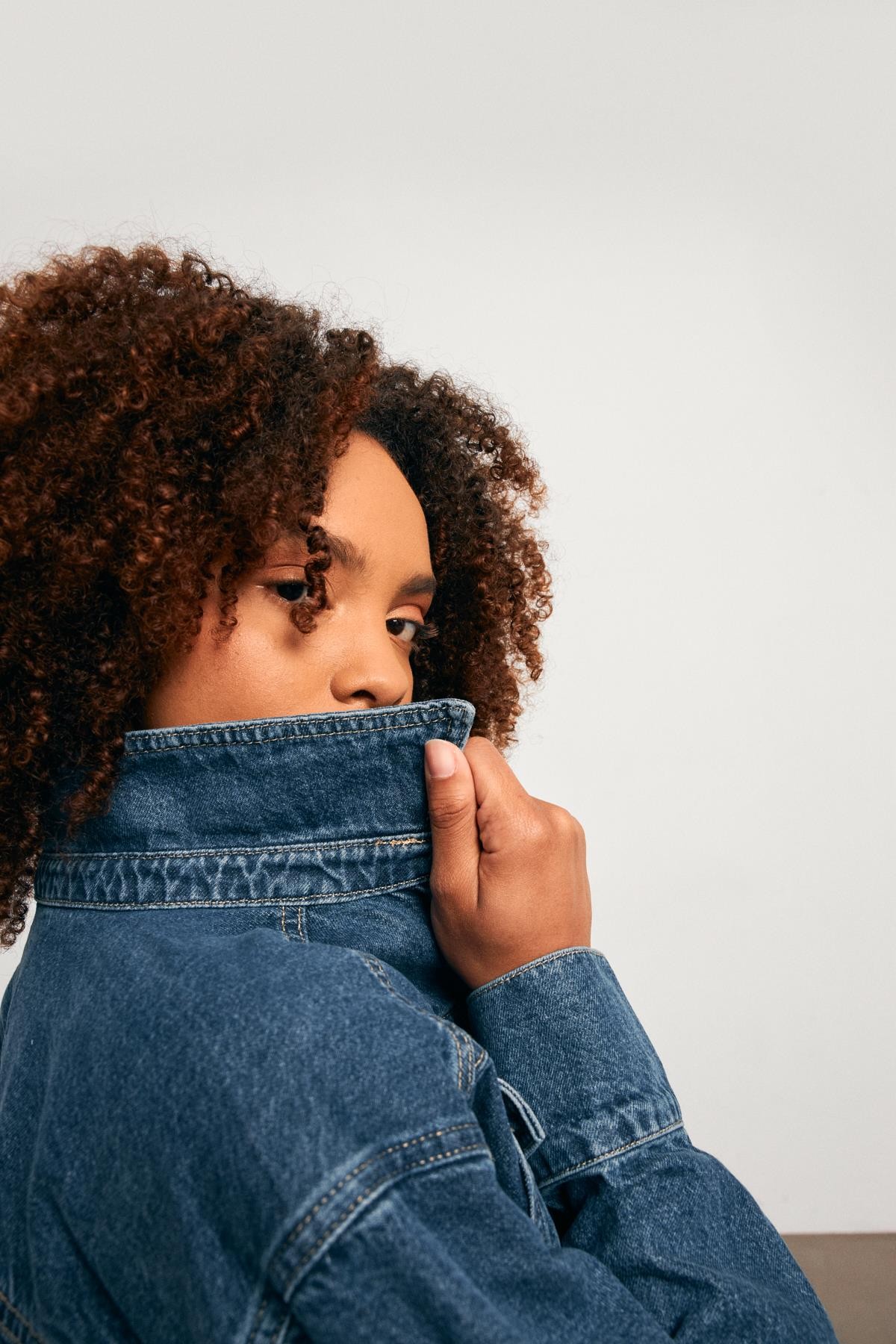Vatkalı Crop Mavi Kadın Denim Ceket