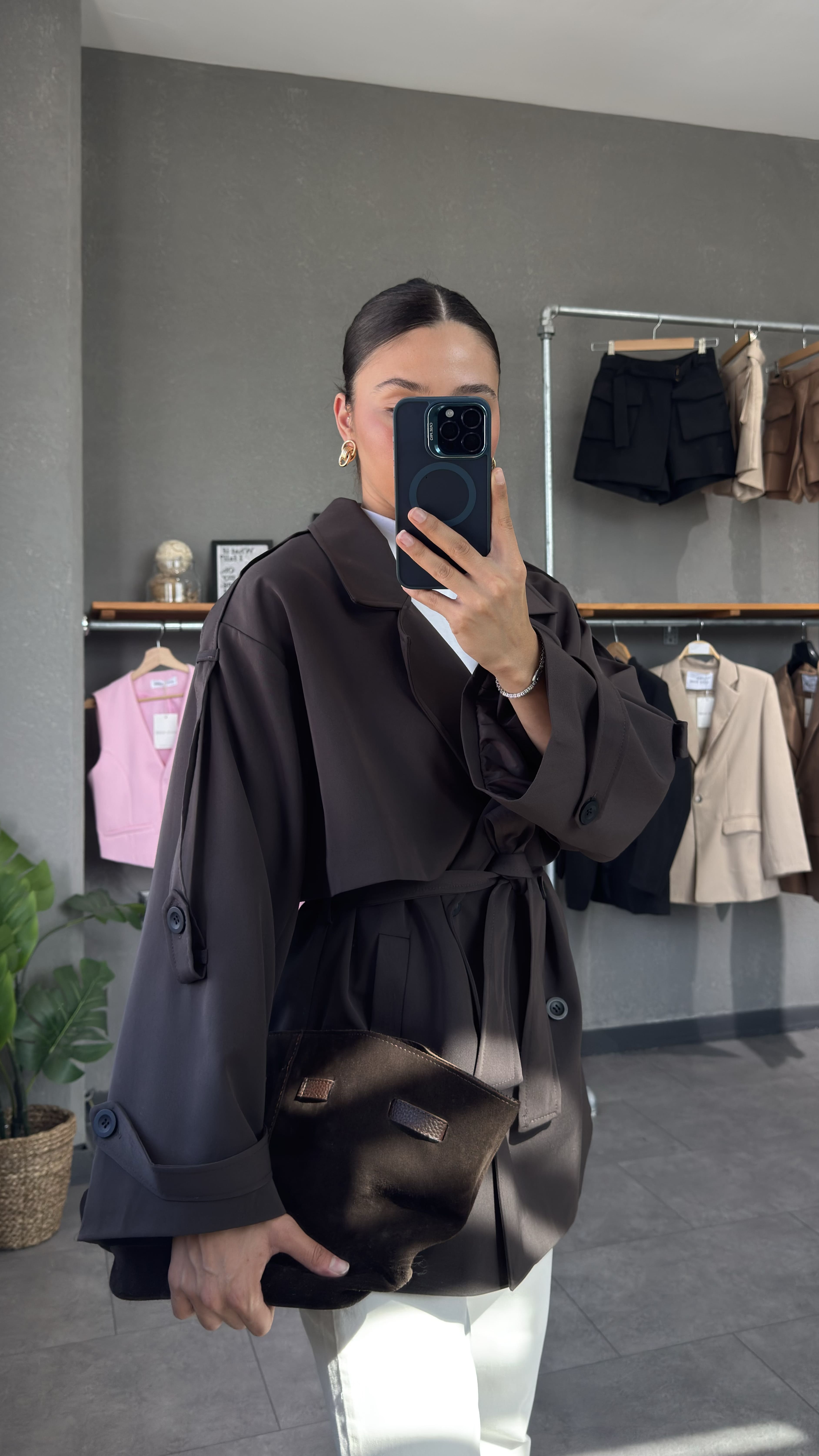 Oversize Kuşaklı Kısa Trençkot