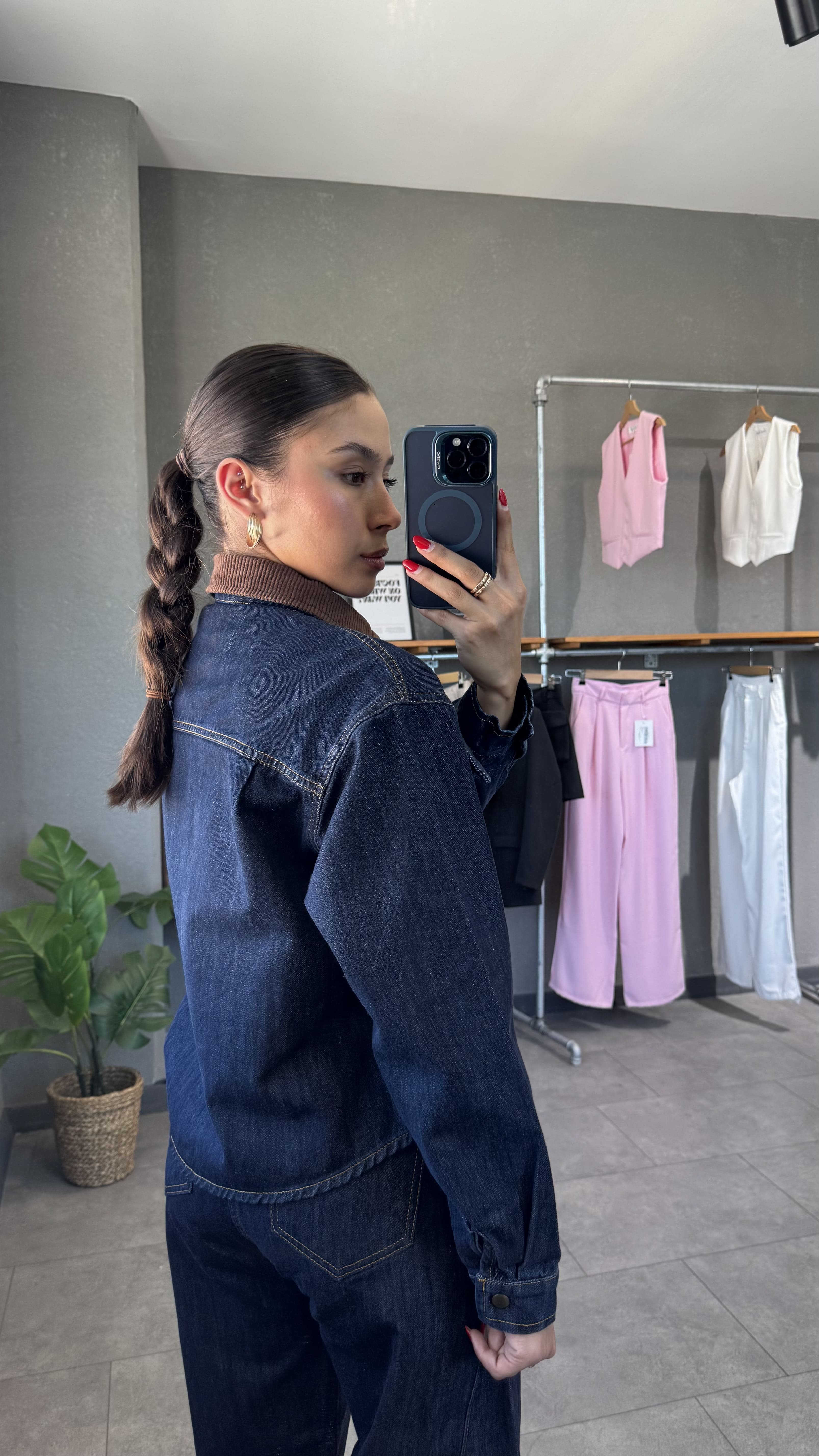 Kadife Yaka Cep görünümlü Denim Ceket