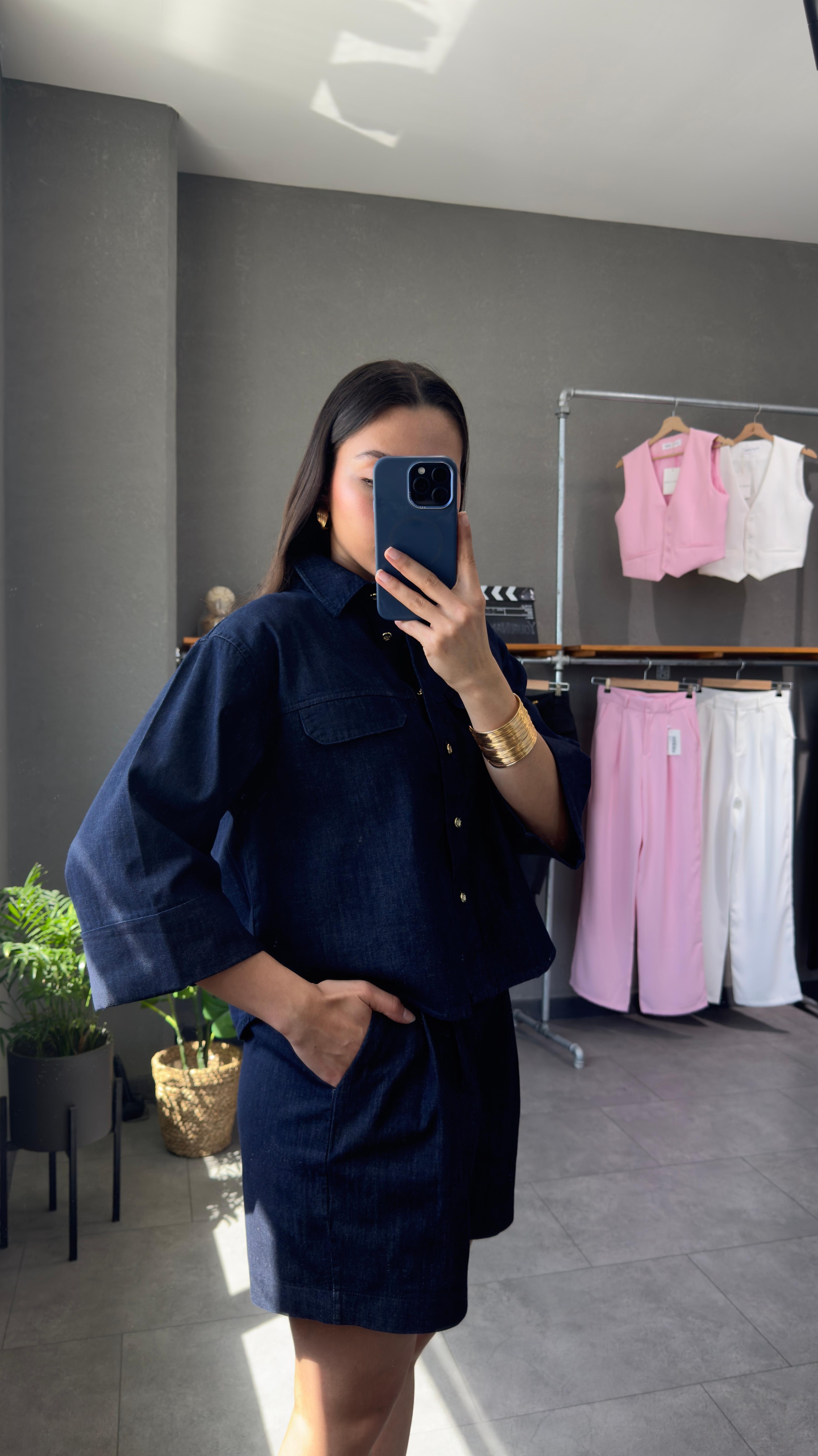 Deri Kemerli Lacivert Şort Gömlek Denim Takım