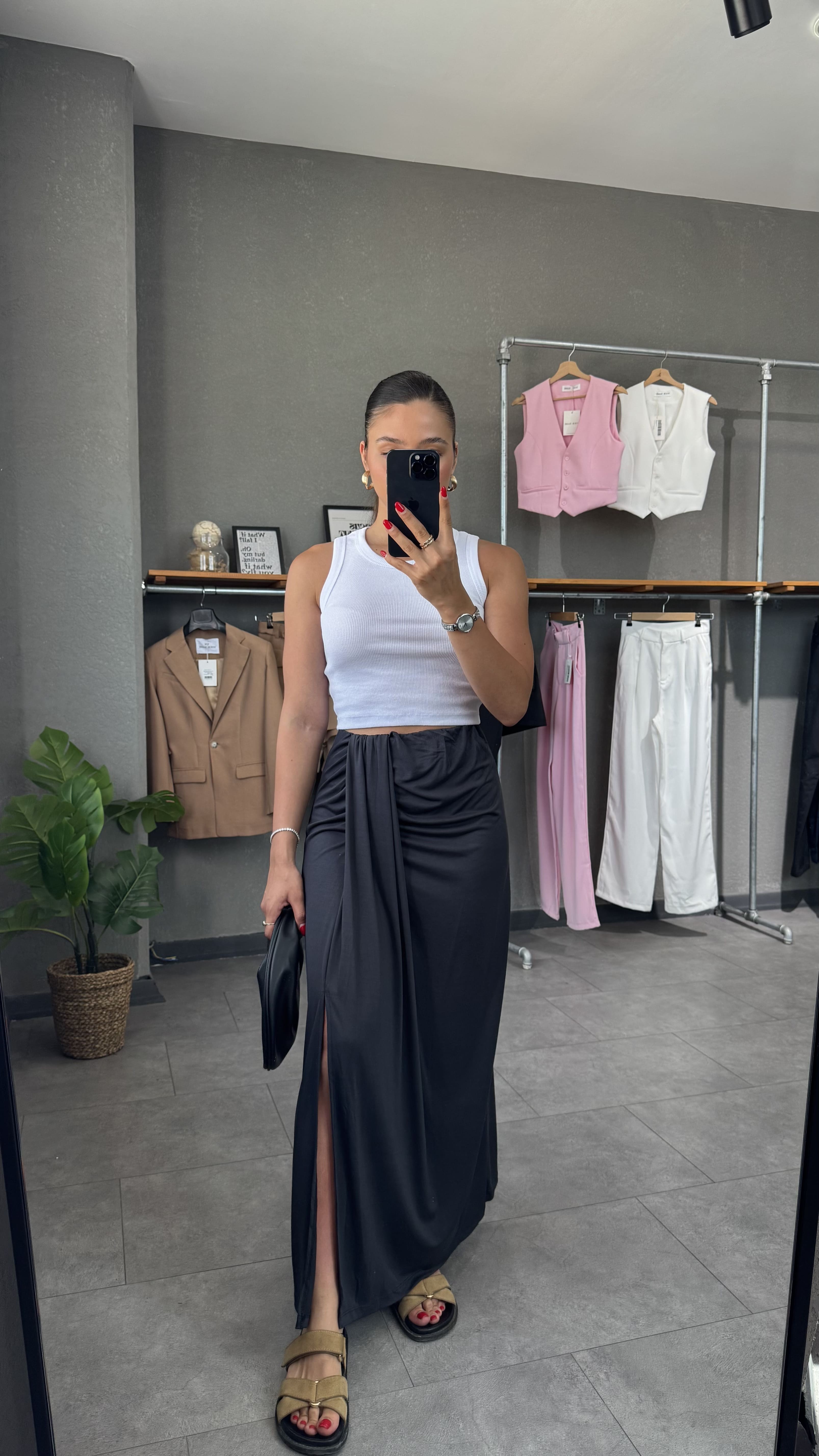 Büzgülü Yırtmaçlı Modal Kumaş Etek - Füme