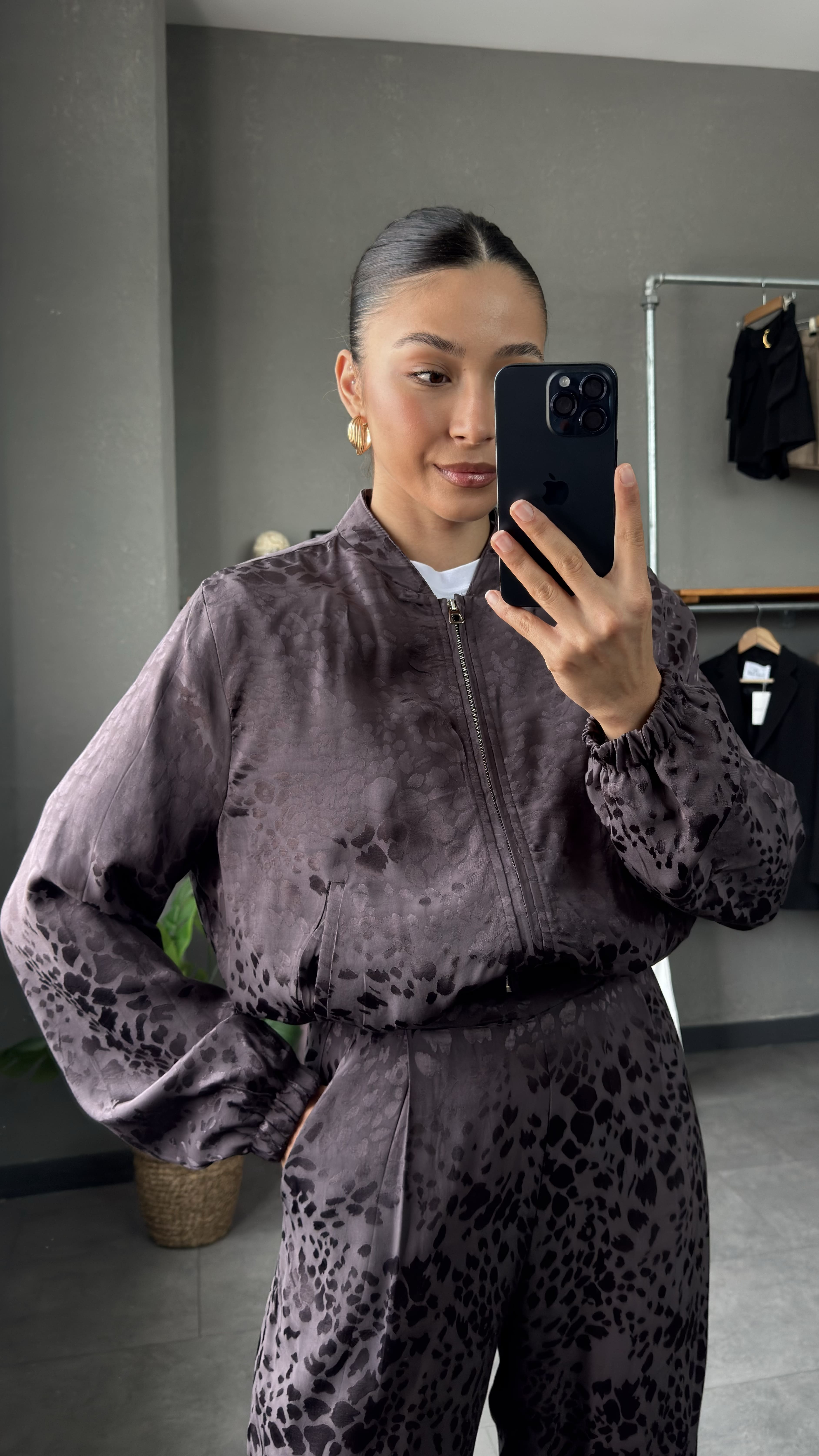 Leopar Desenli Saten Bomber Ceket Pantolon Takım