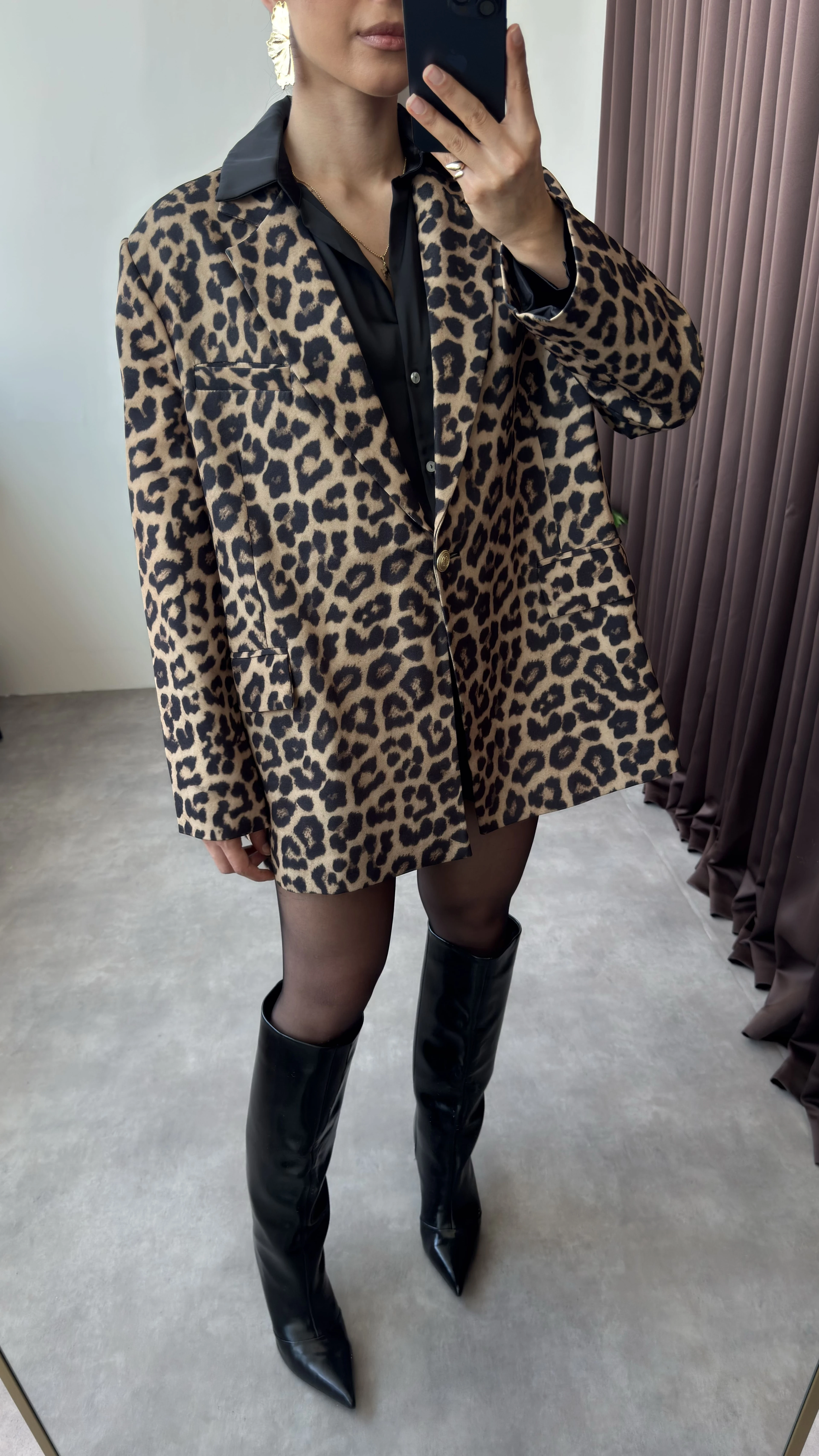 Kruvaze Yaka Oversize Leopar Desenli Kadın Blazer Ceket