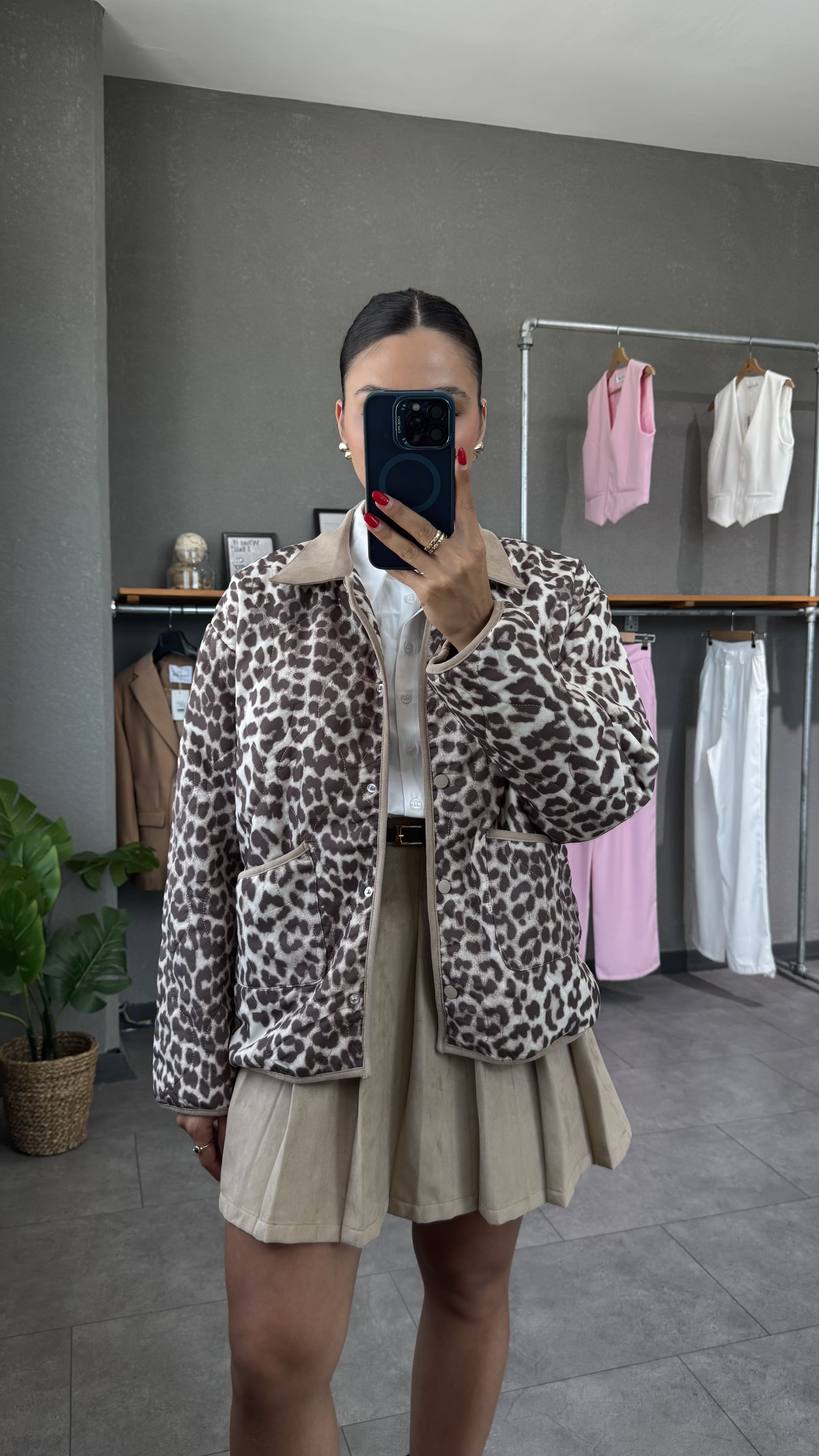 Leopar Desenli Kapitone Ceket & Süet Gömlek Elbise Kombin 