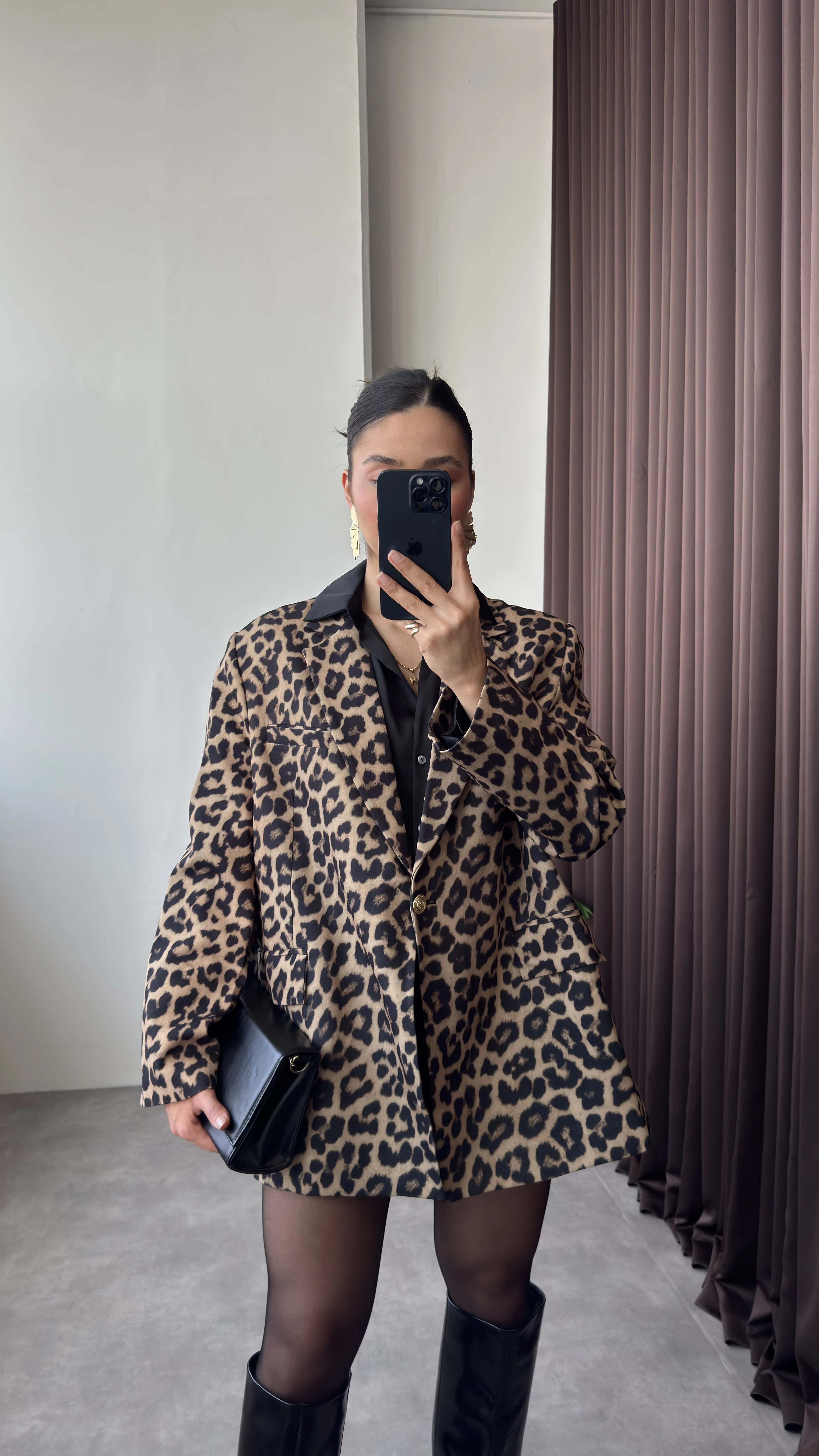 Kruvaze Yaka Oversize Leopar Desenli Kadın Blazer Ceket