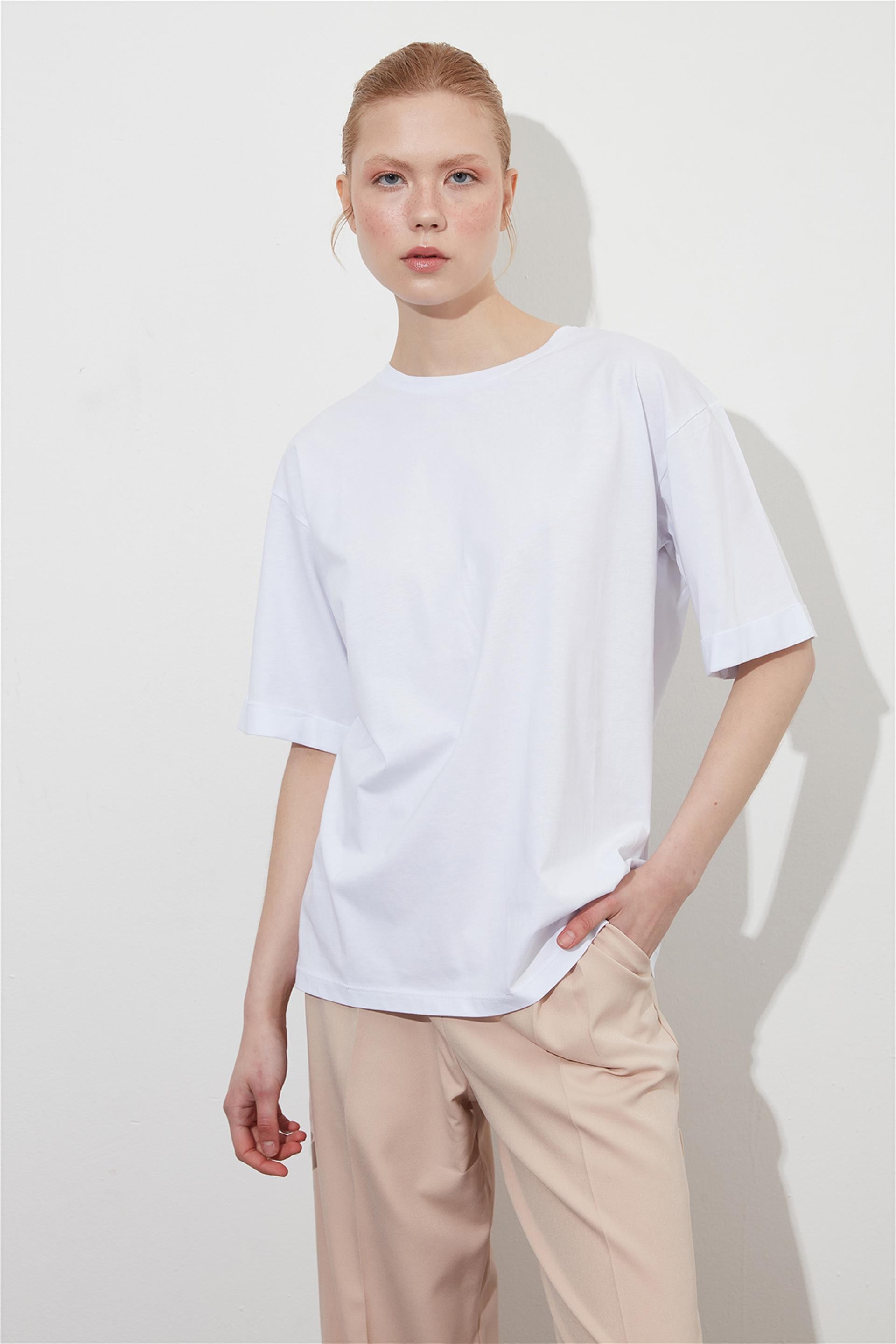 Beyaz Oversize Basic T-shirt