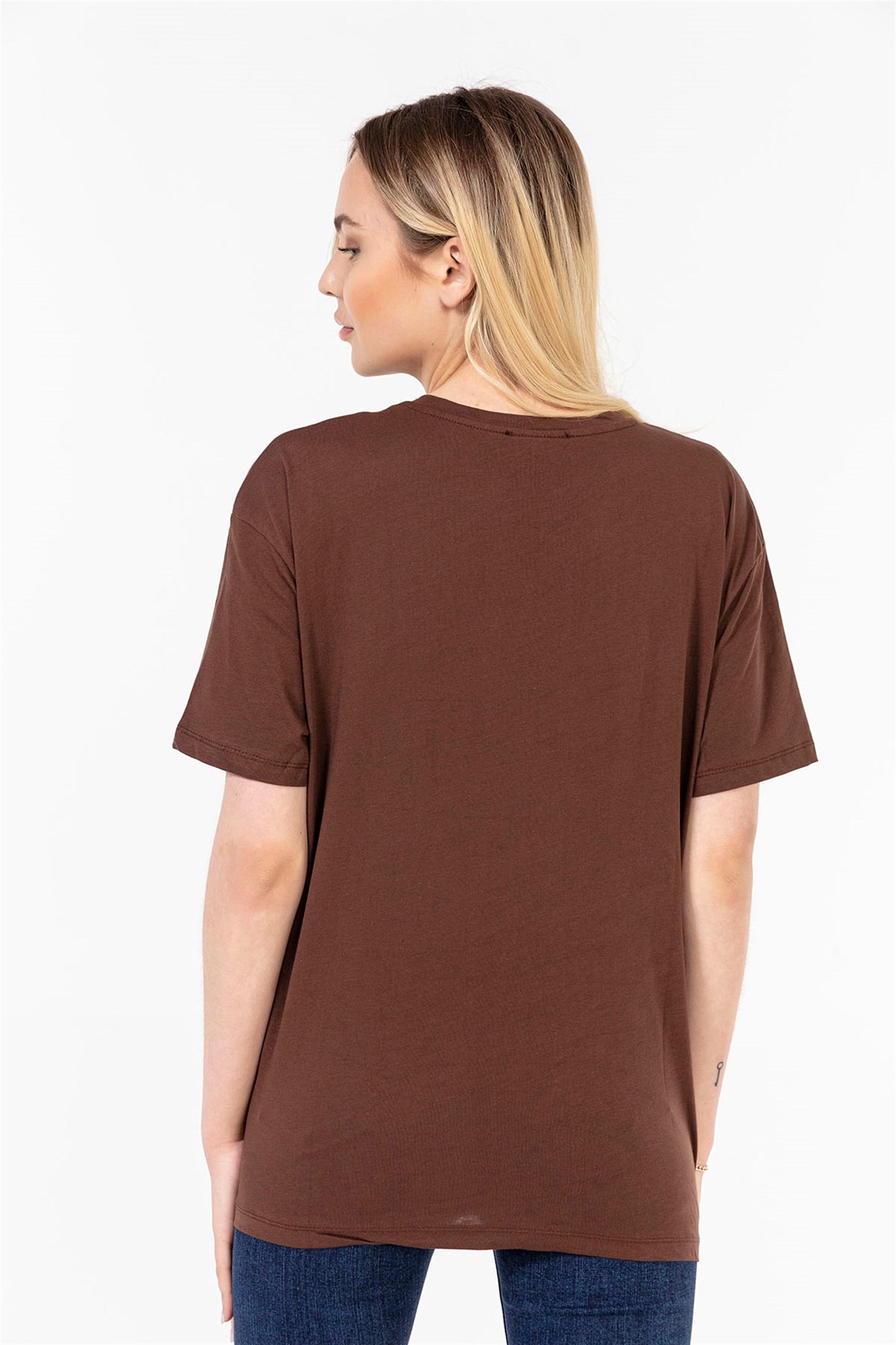 Kahverengi Zincir Detaylı T-shirt