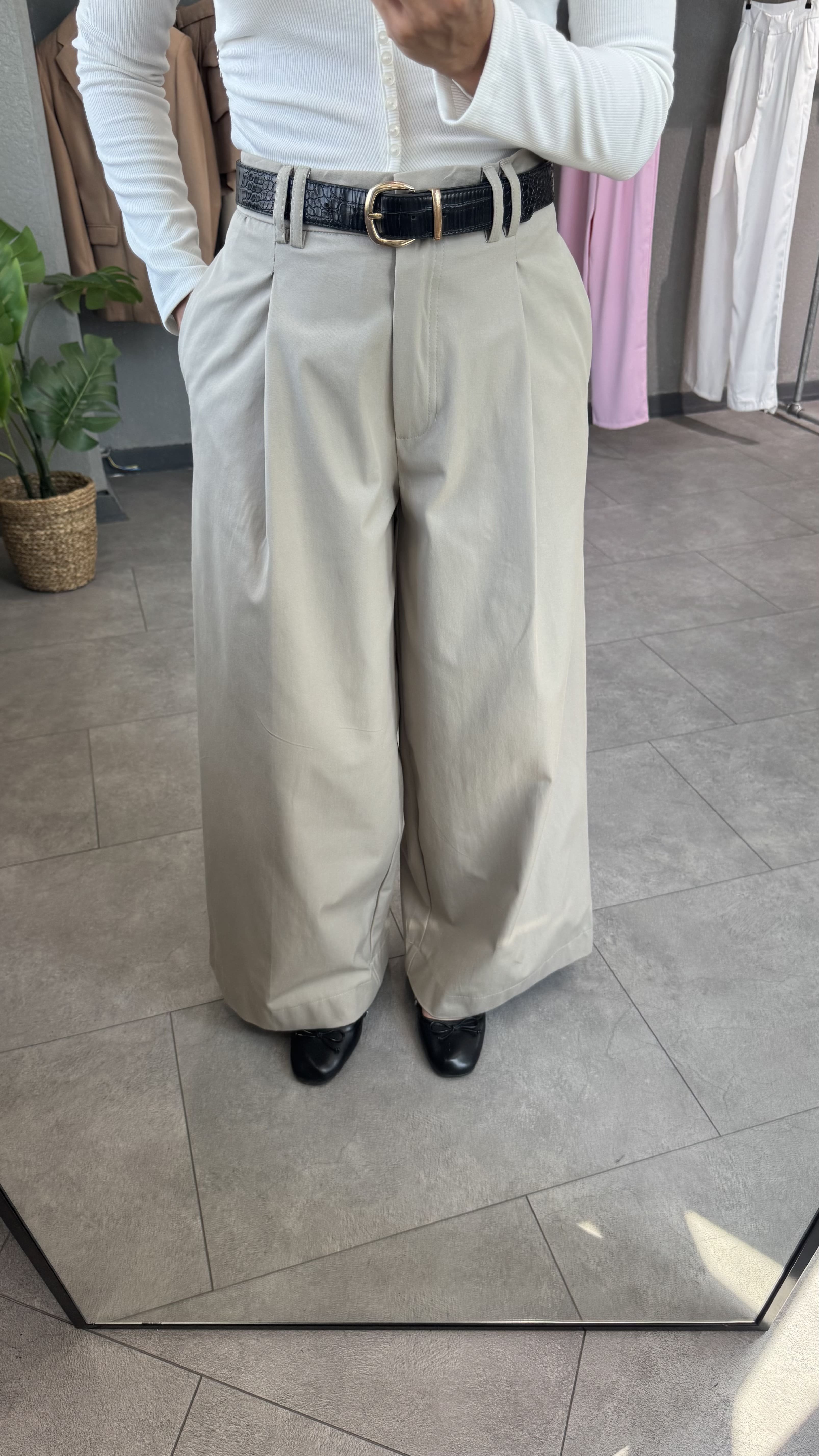 Yüksek Bel Pileli Geniş Paça Pantolon