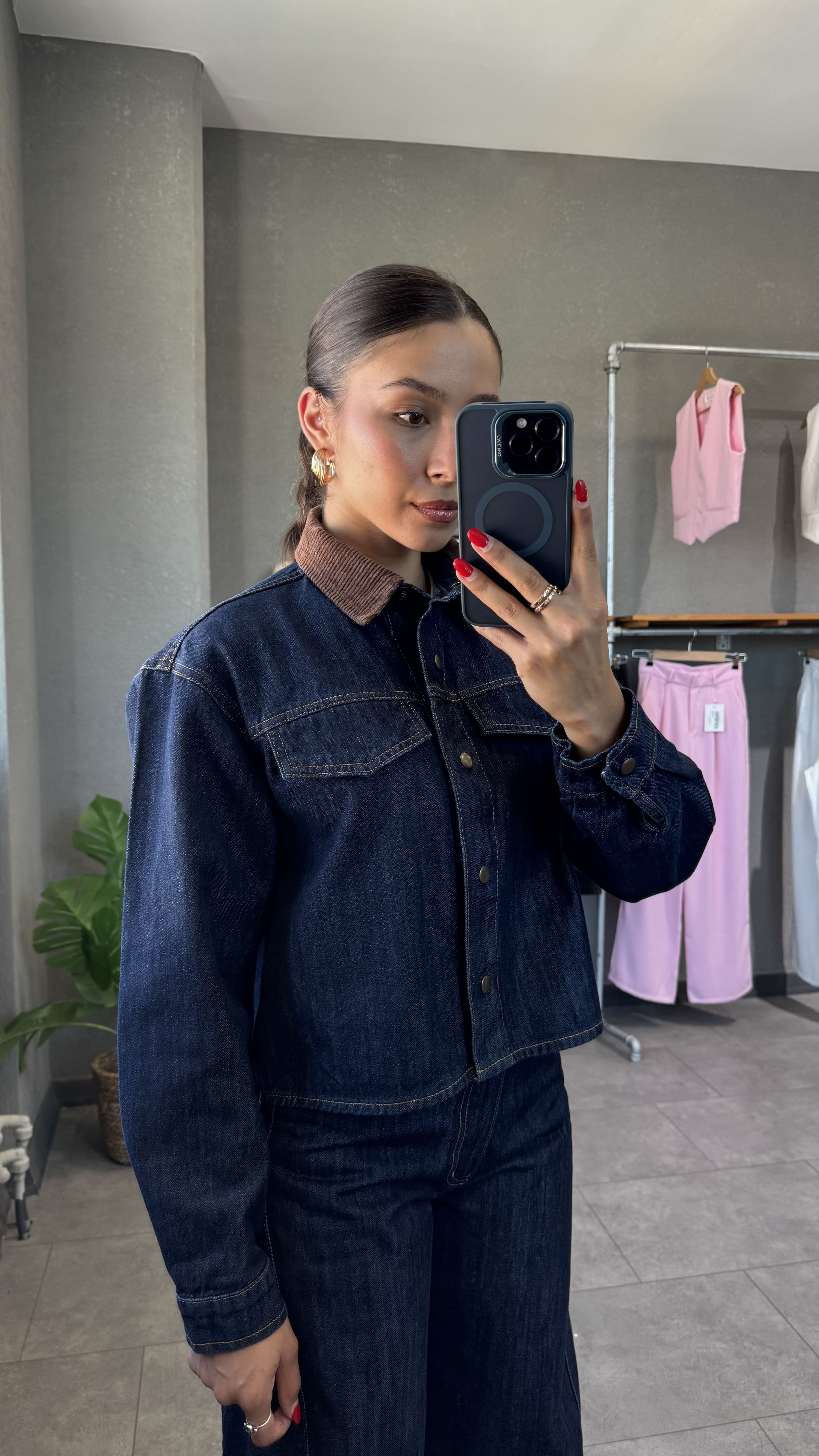Kadife Yaka Cep görünümlü Denim Ceket