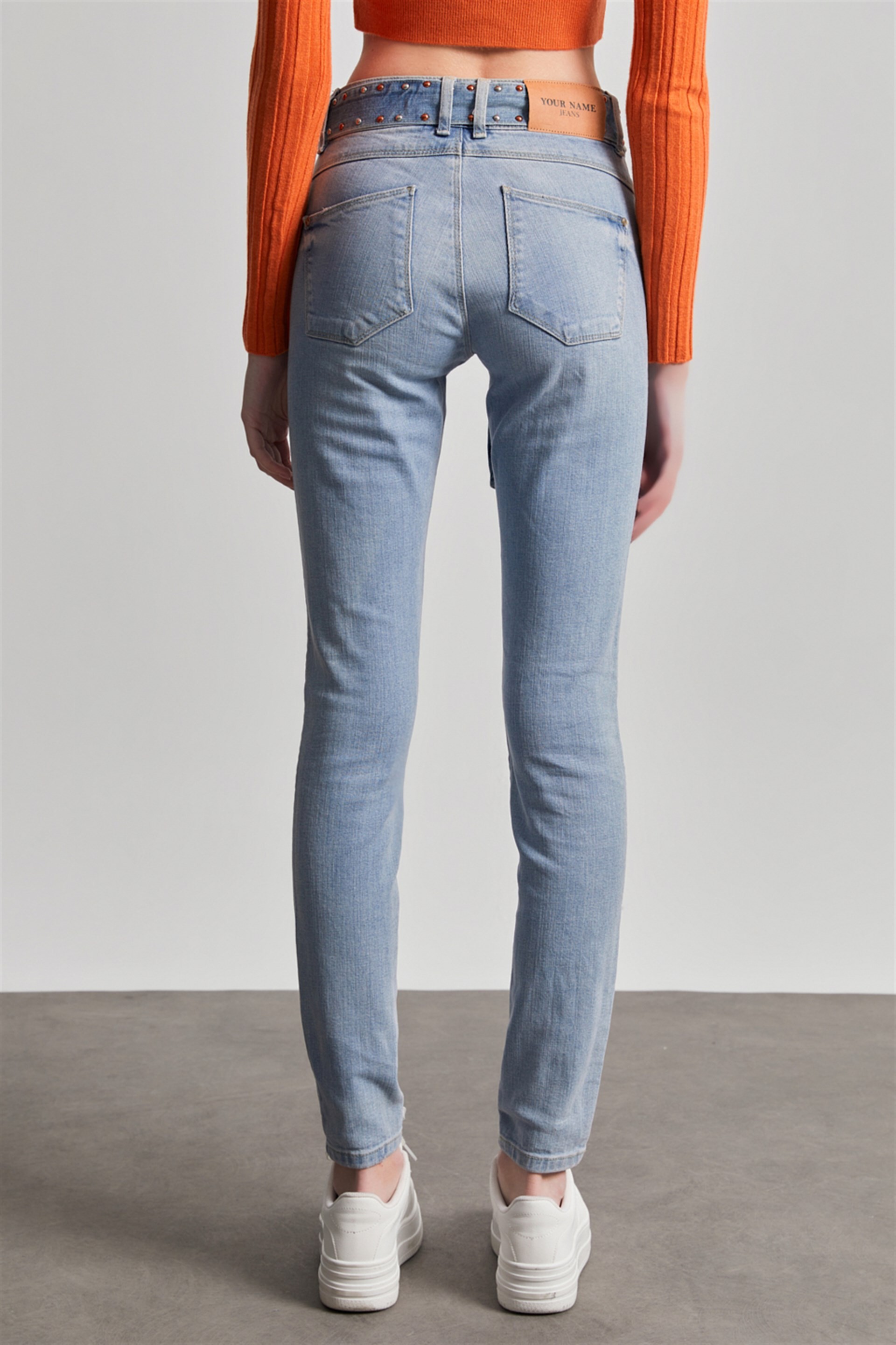 Kadın Buz Mavi Orta Bel Beli Taşlı Kemerli Skinny Jean