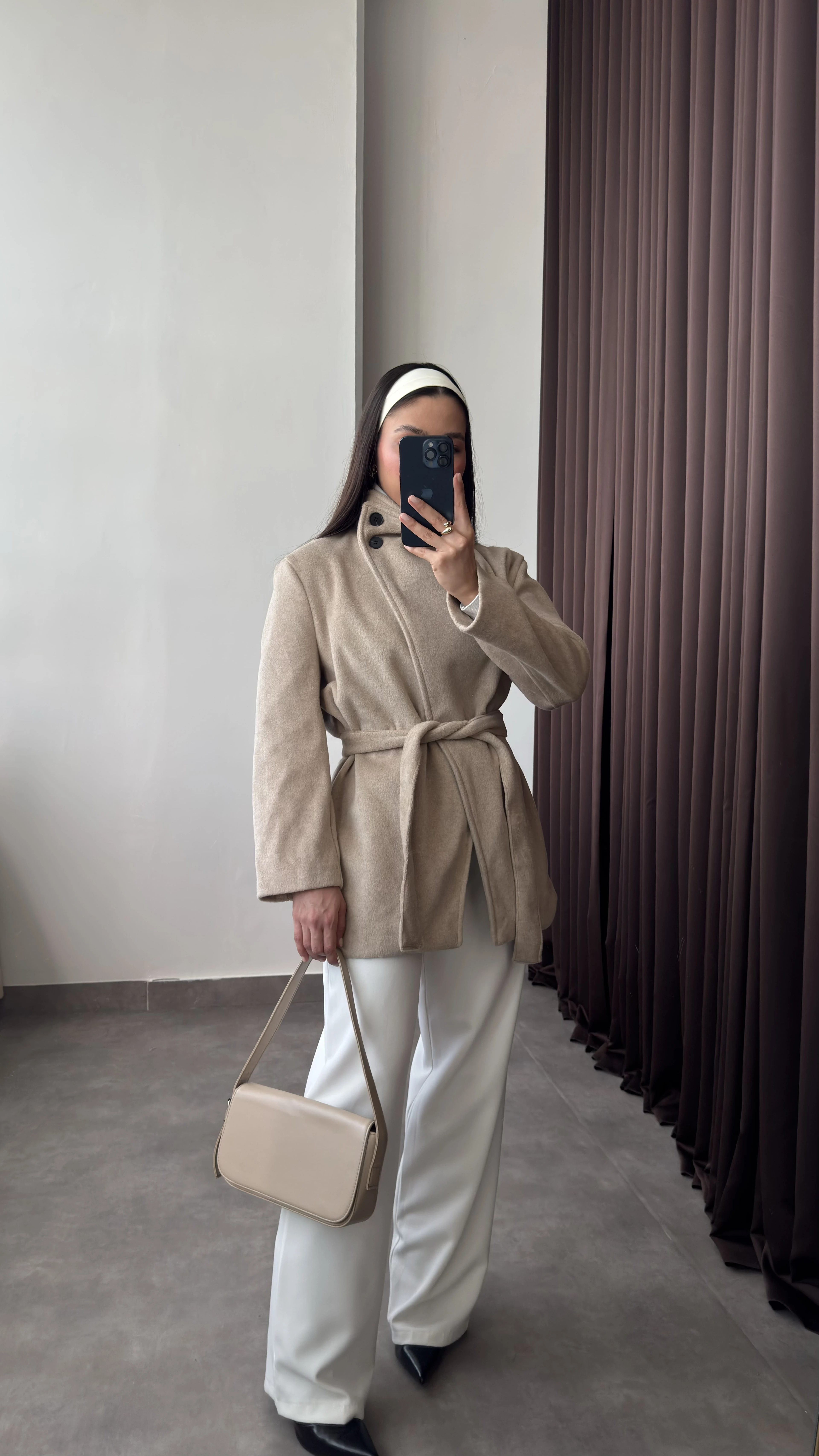 Dik Yaka Kuşaklı Kaşe Kaban - Bej