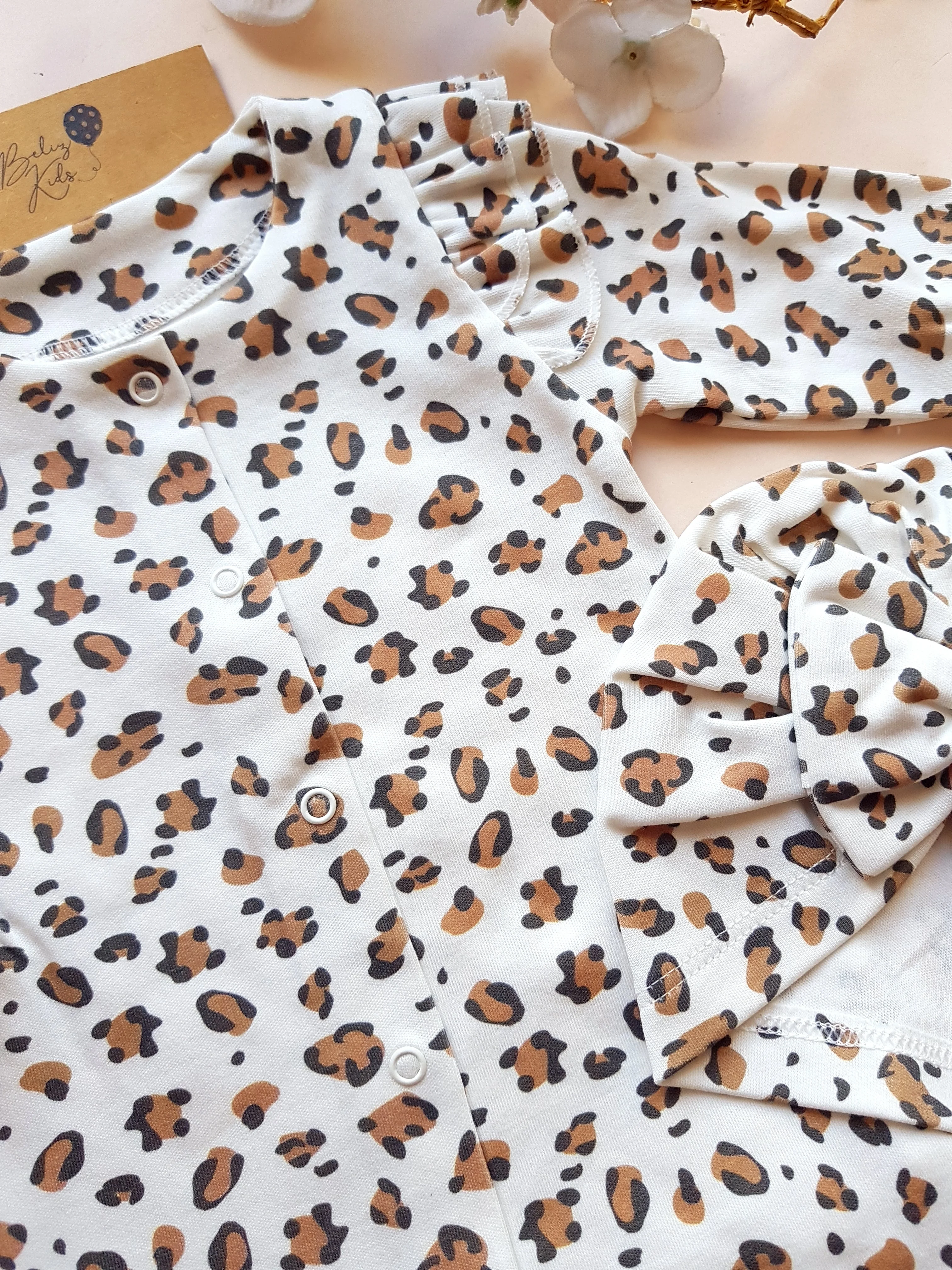 Beyaz Leopar Desen Boneli Tulum