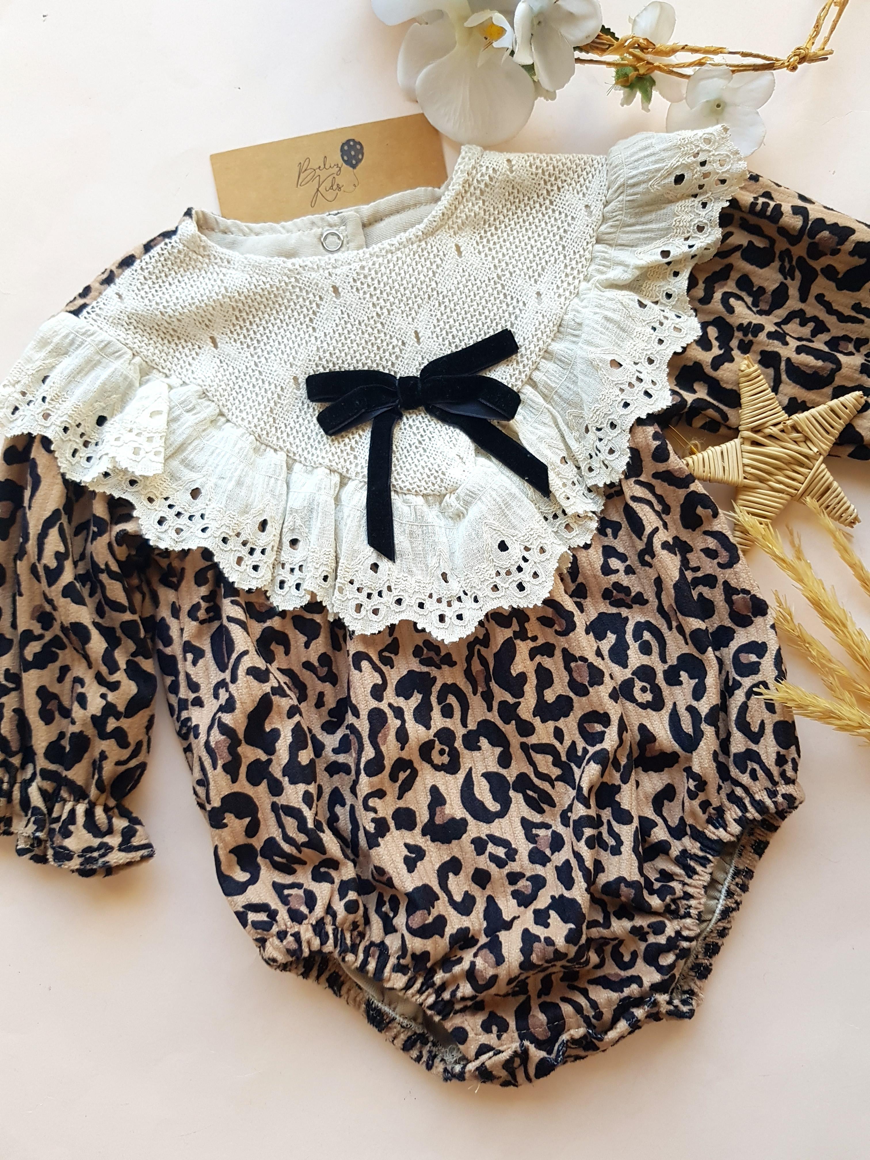 Güpür Detaylı Leopar Kadife Bebek Romper