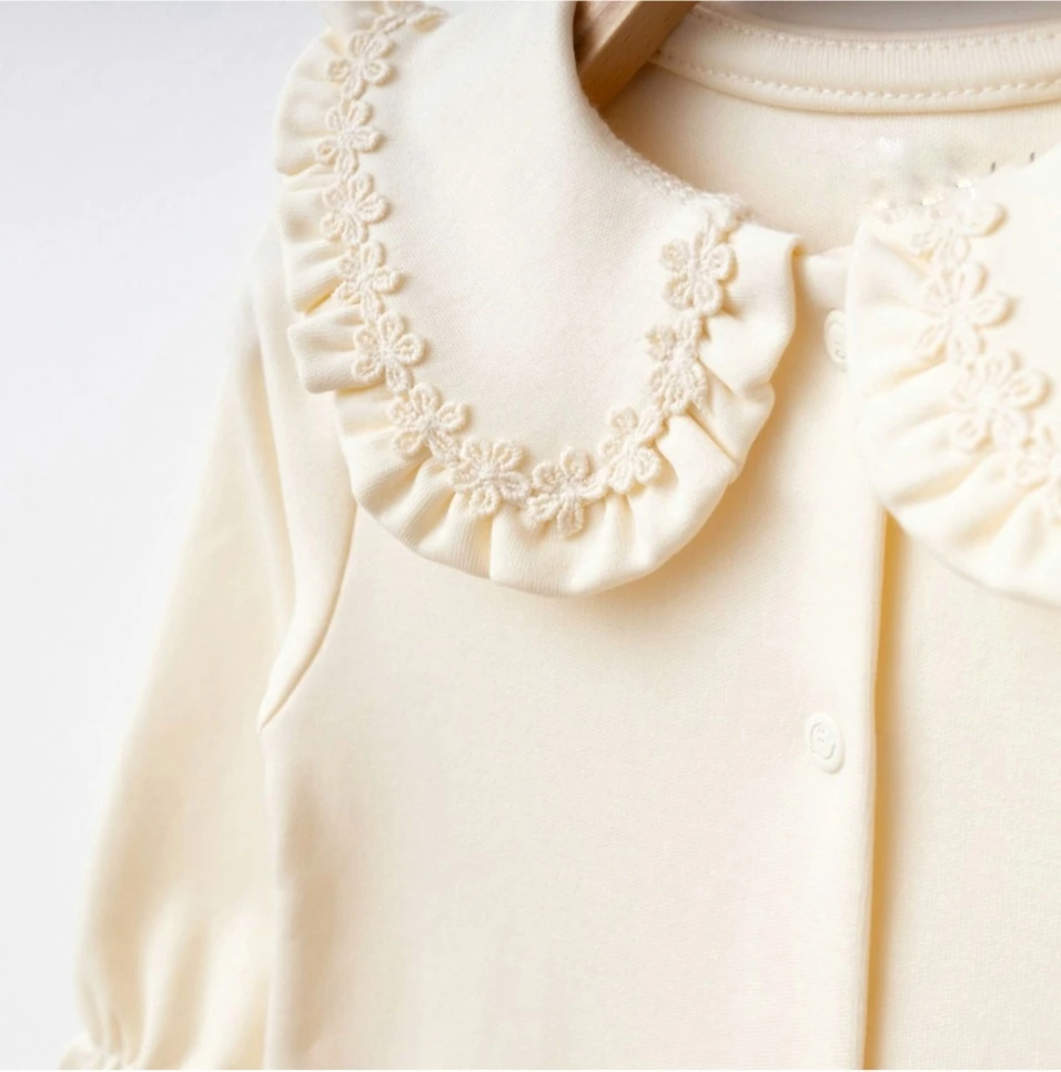 Krem Çiçek Nakış Detaylı Bandanalı Tulum