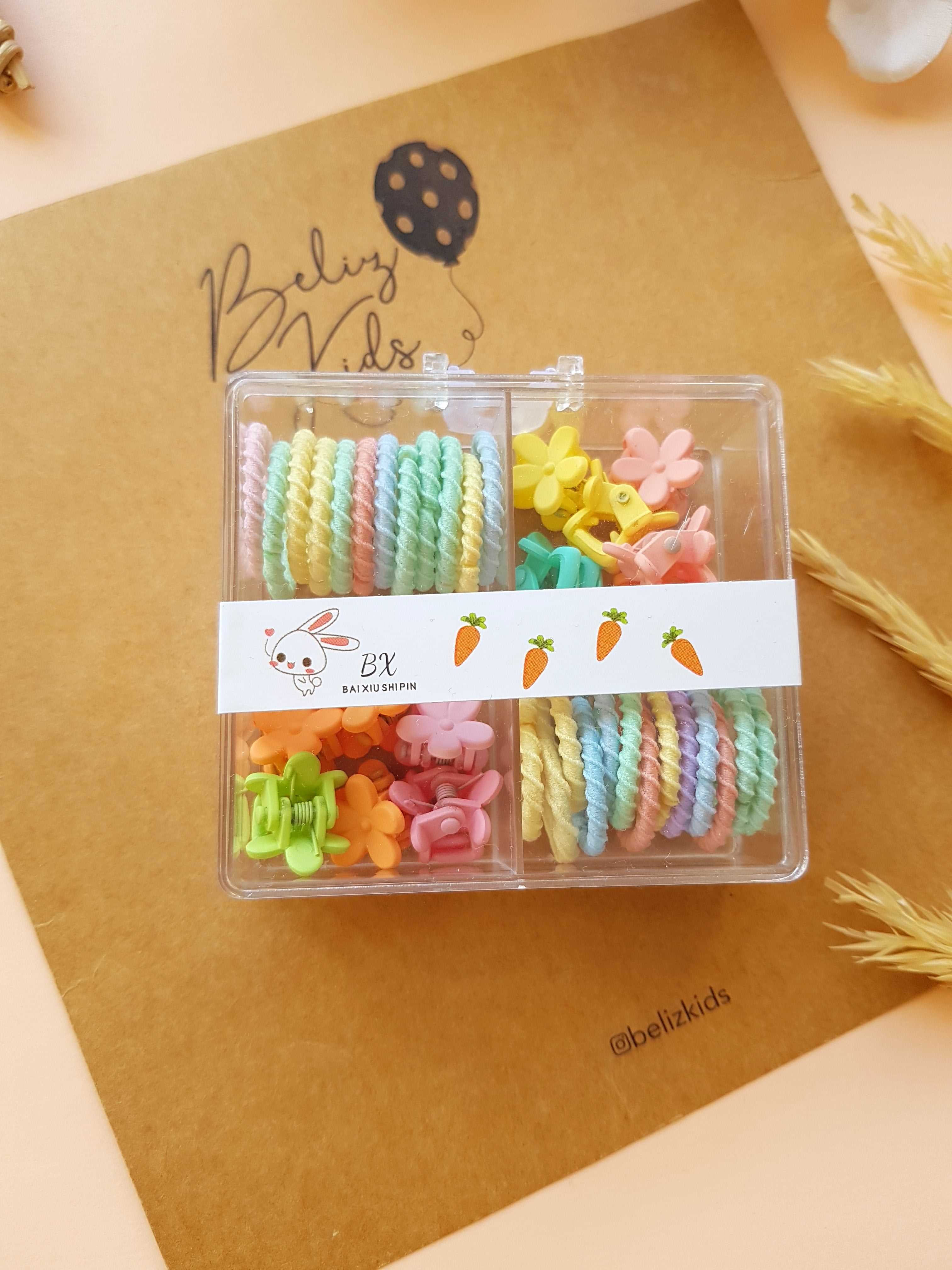 Karışık Renkli Kutulu Toka Set