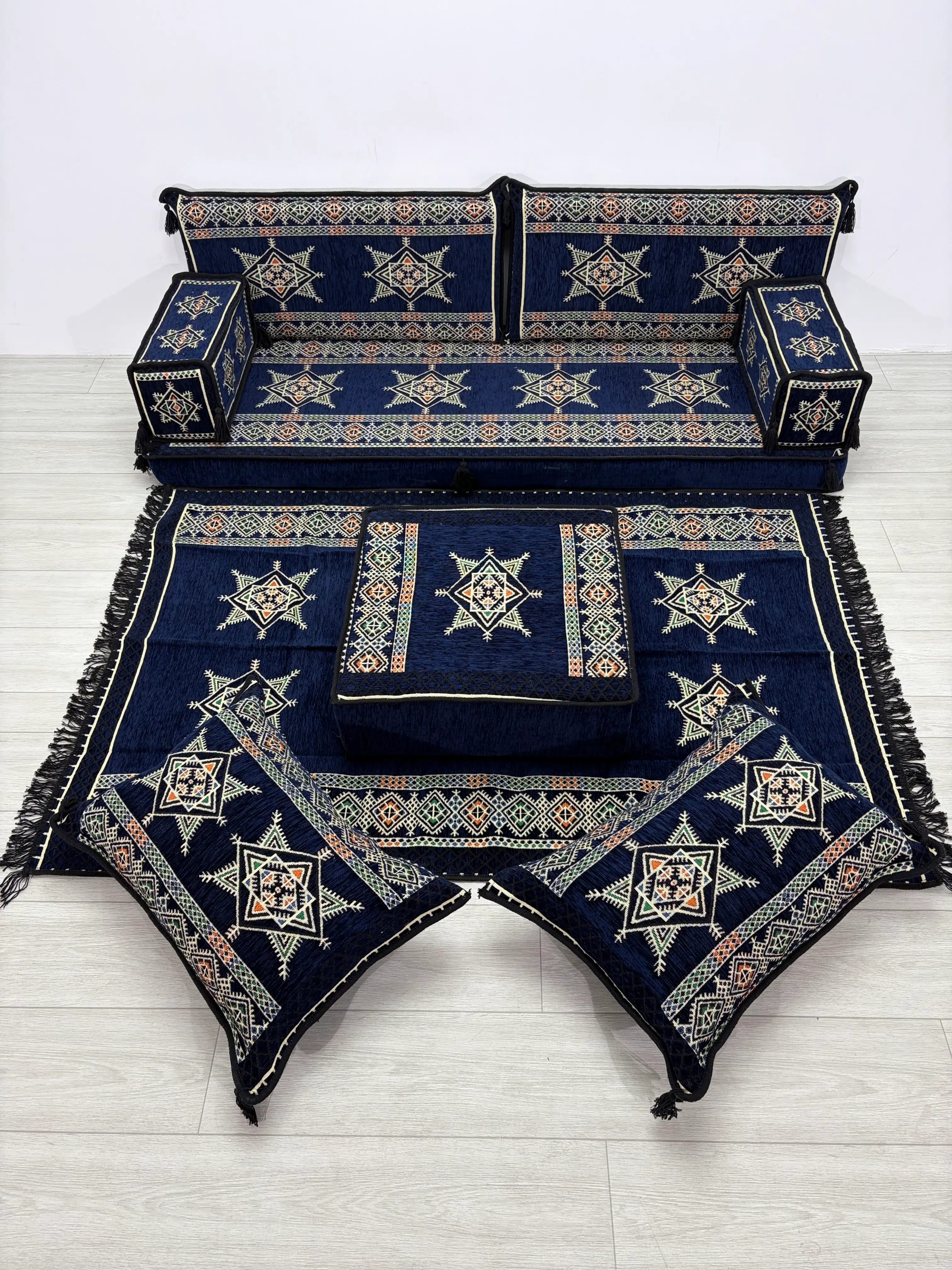 Yıldız Modeli Lacivert Otantik Şark Köşesi Takımı Konsepti - 9 Parça - Geleneksel Yer Minderi Seti (10 Cm Minder Kalınlığı) 