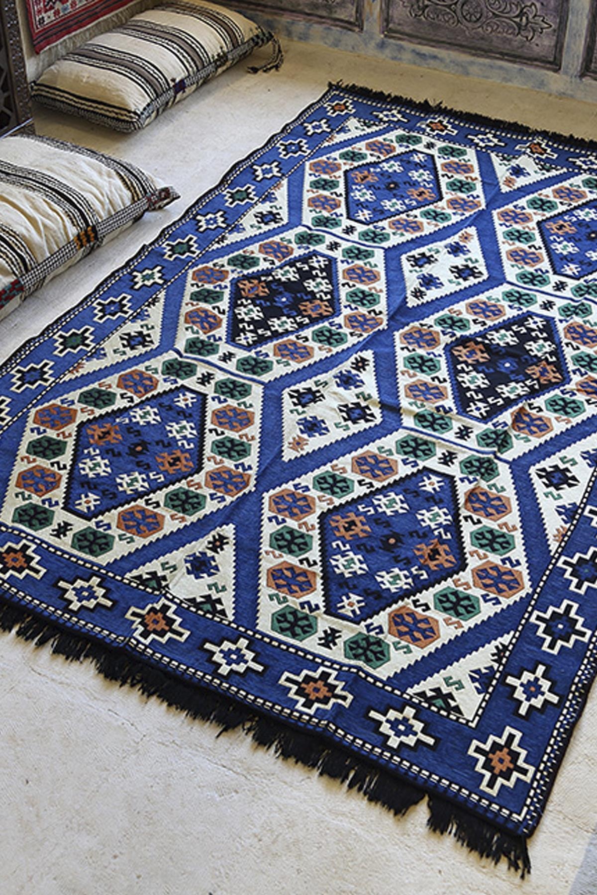 Şark Köşesi Halısı Modelleri Otantik Kilim Yörük Modeli Mavi