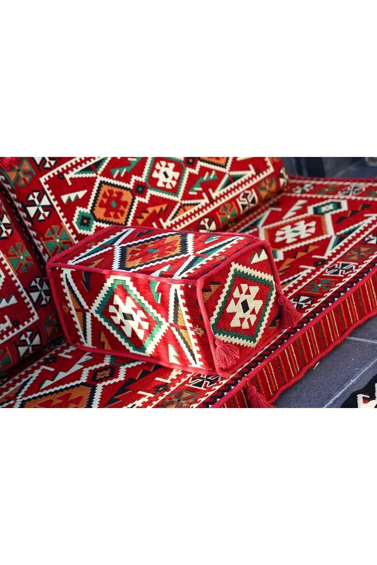 Şark Köşesi Takımı Konsepti Kırmızı Anadolu Modeli Koltuk Takımı Sünger Dahil 18 Parça