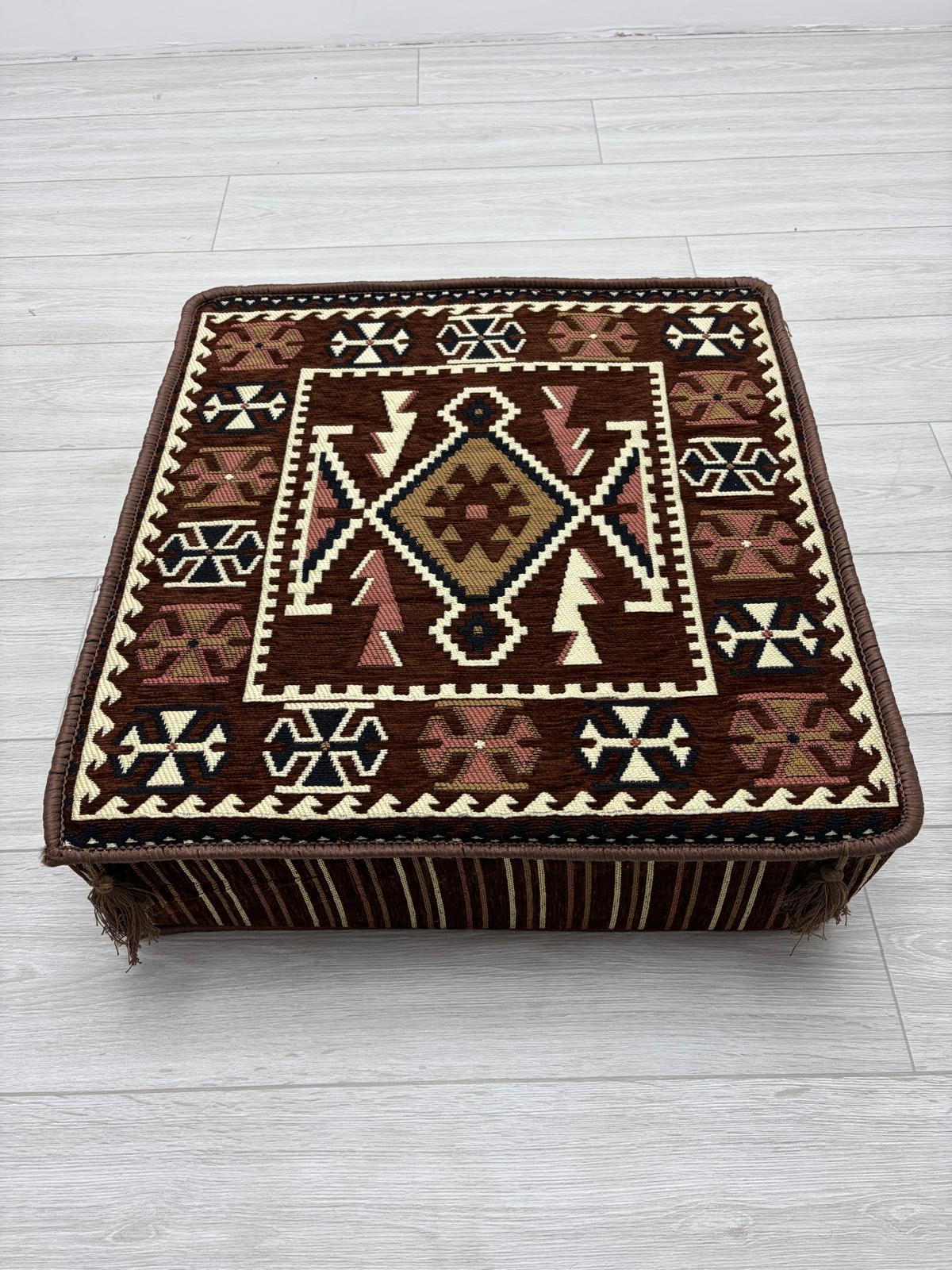 Anadolu Kahve Modeli Çökmeyen Süngerli Şark Köşesi Orta Sehpa (60 x 60 x 20 cm)