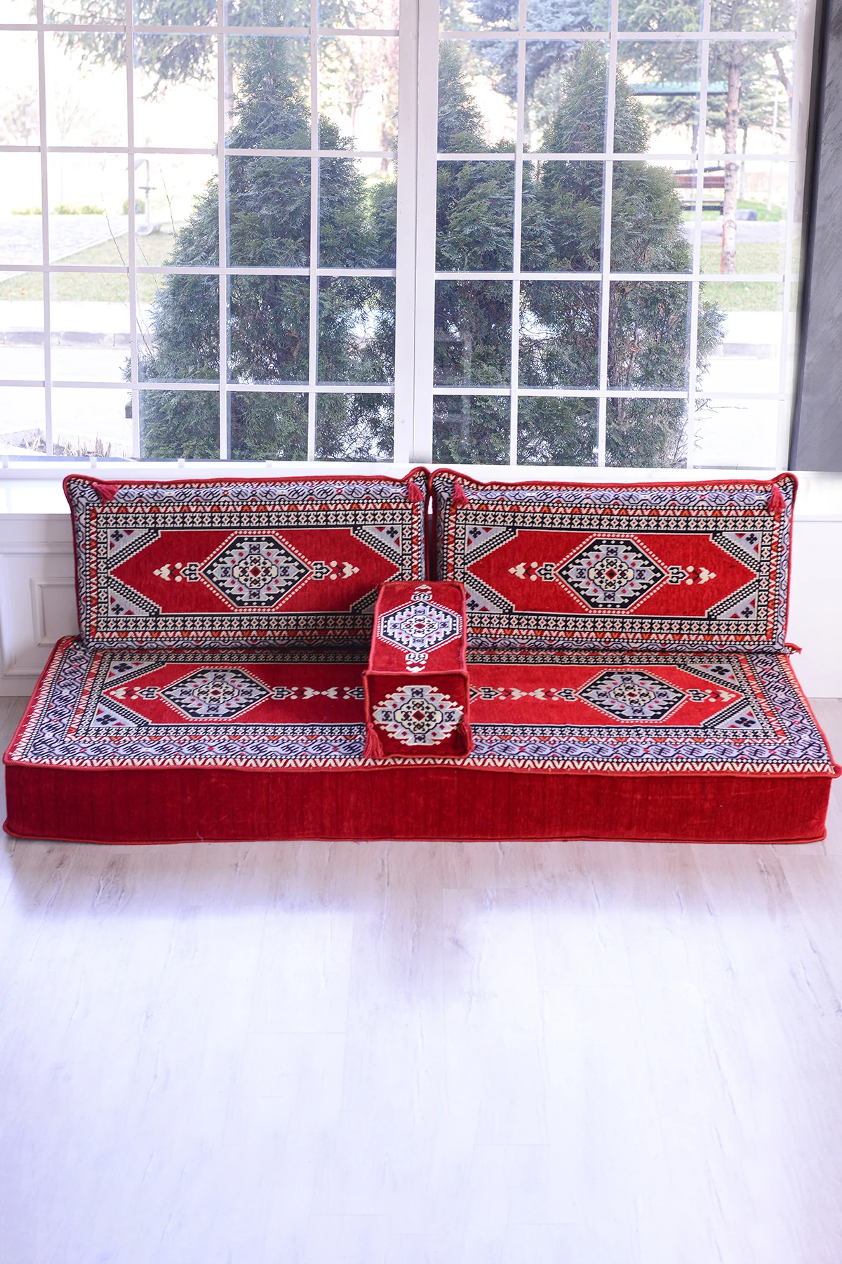 Şark Köşesi Takımı Konsepti Kırmızı Yahyalı Modeli (20 CM MİNDER KALINLIĞI)