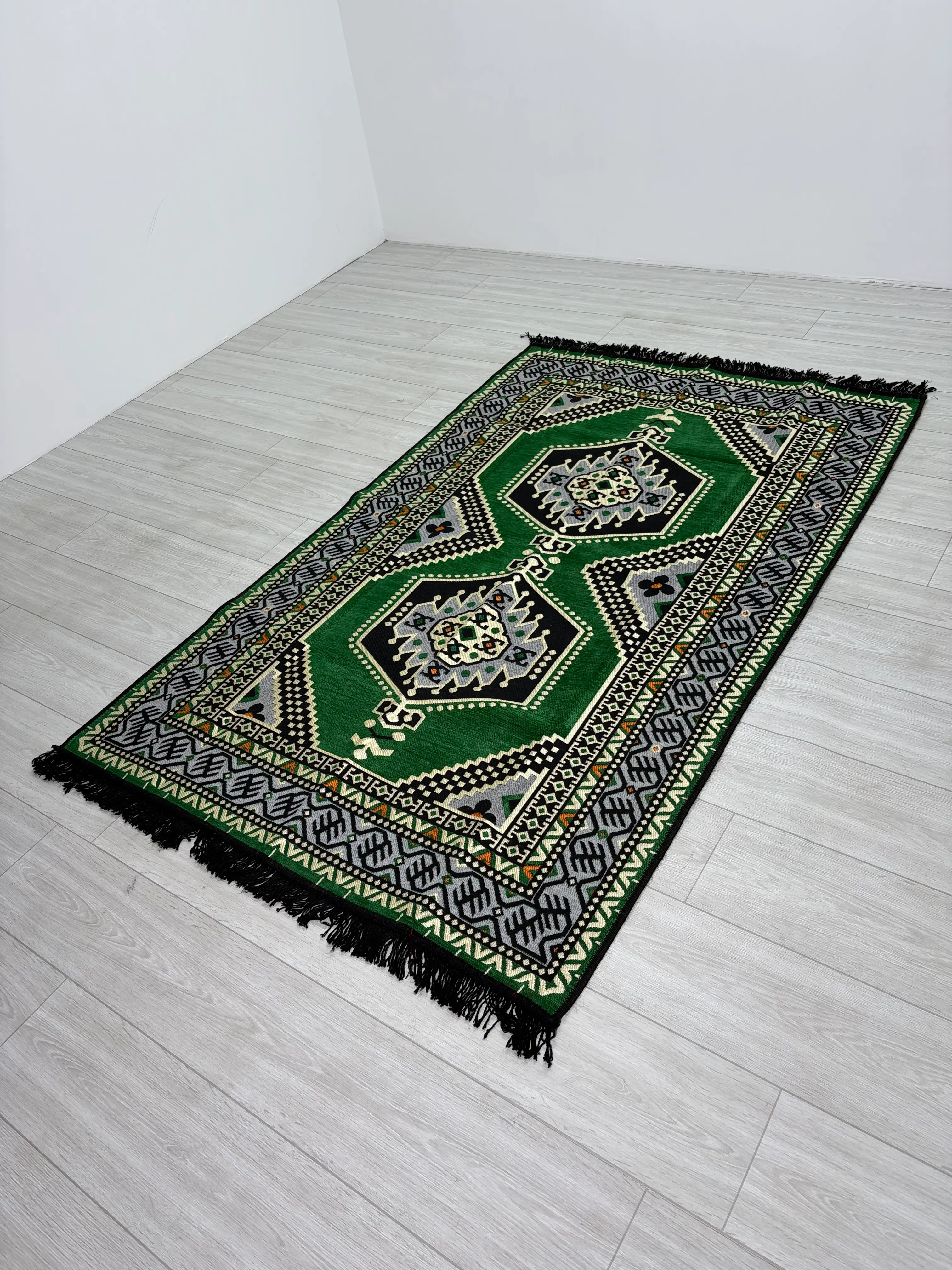 Pamuk Polyester Karışımlı Modern Otantik Kilim - Yahyalı Yeşil Modeli Yıkanabilir Kilim