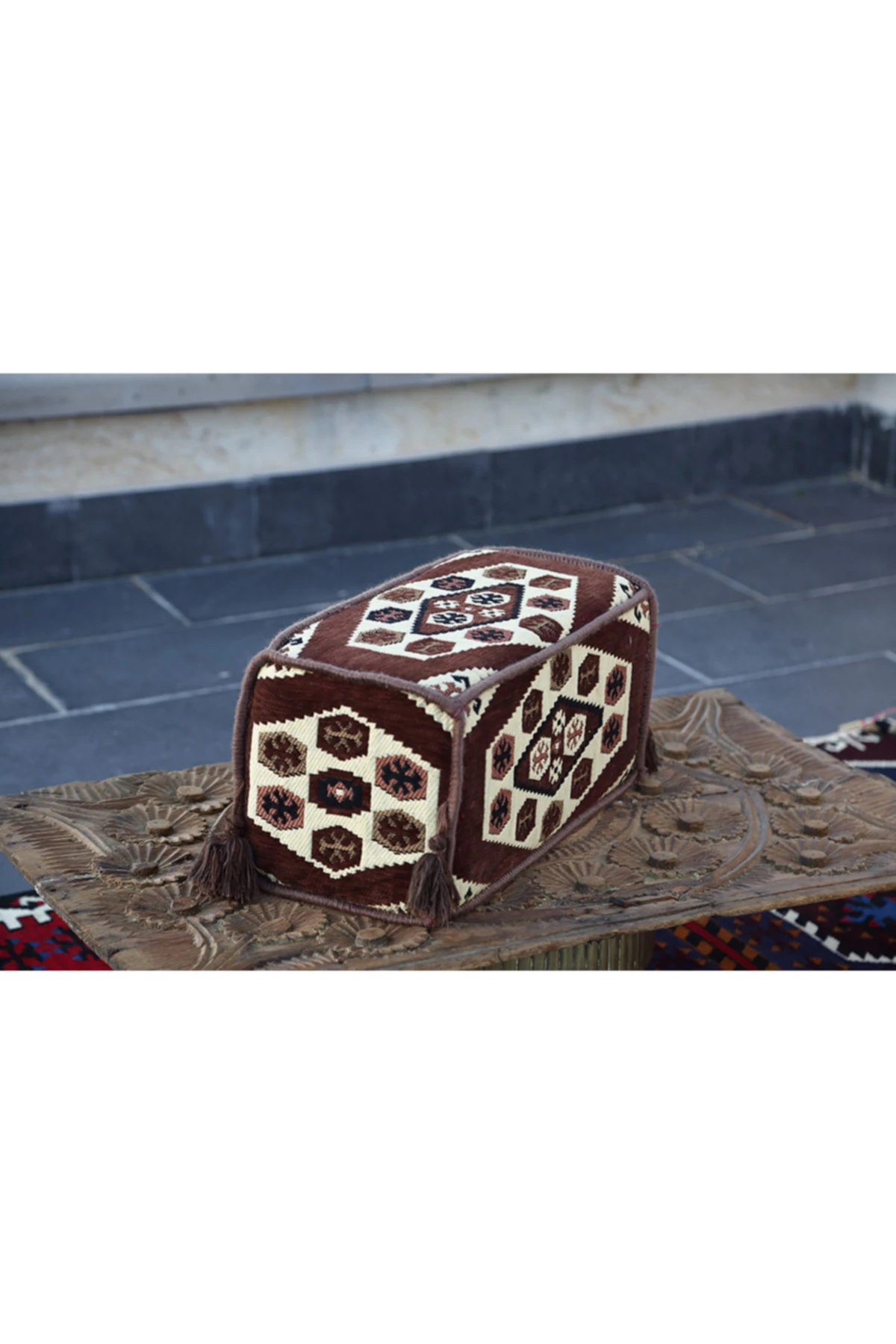 Şark Köşesi Takımı Kol Dayama Minderi Yörük Kahve Modeli (22 x 22 x 50 cm)