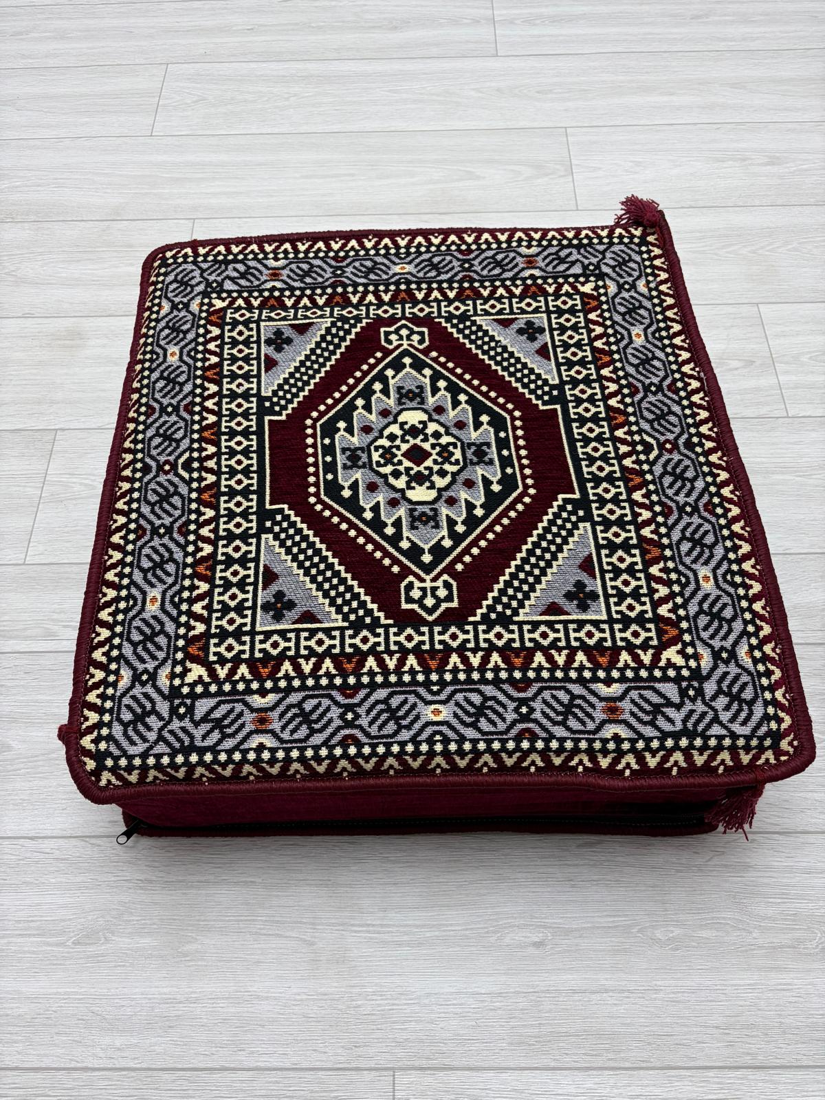 Bordo Yahyalı Modeli Çökmeyen Süngerli Şark Köşesi Orta Sehpa (60 x 60 x 20 cm)