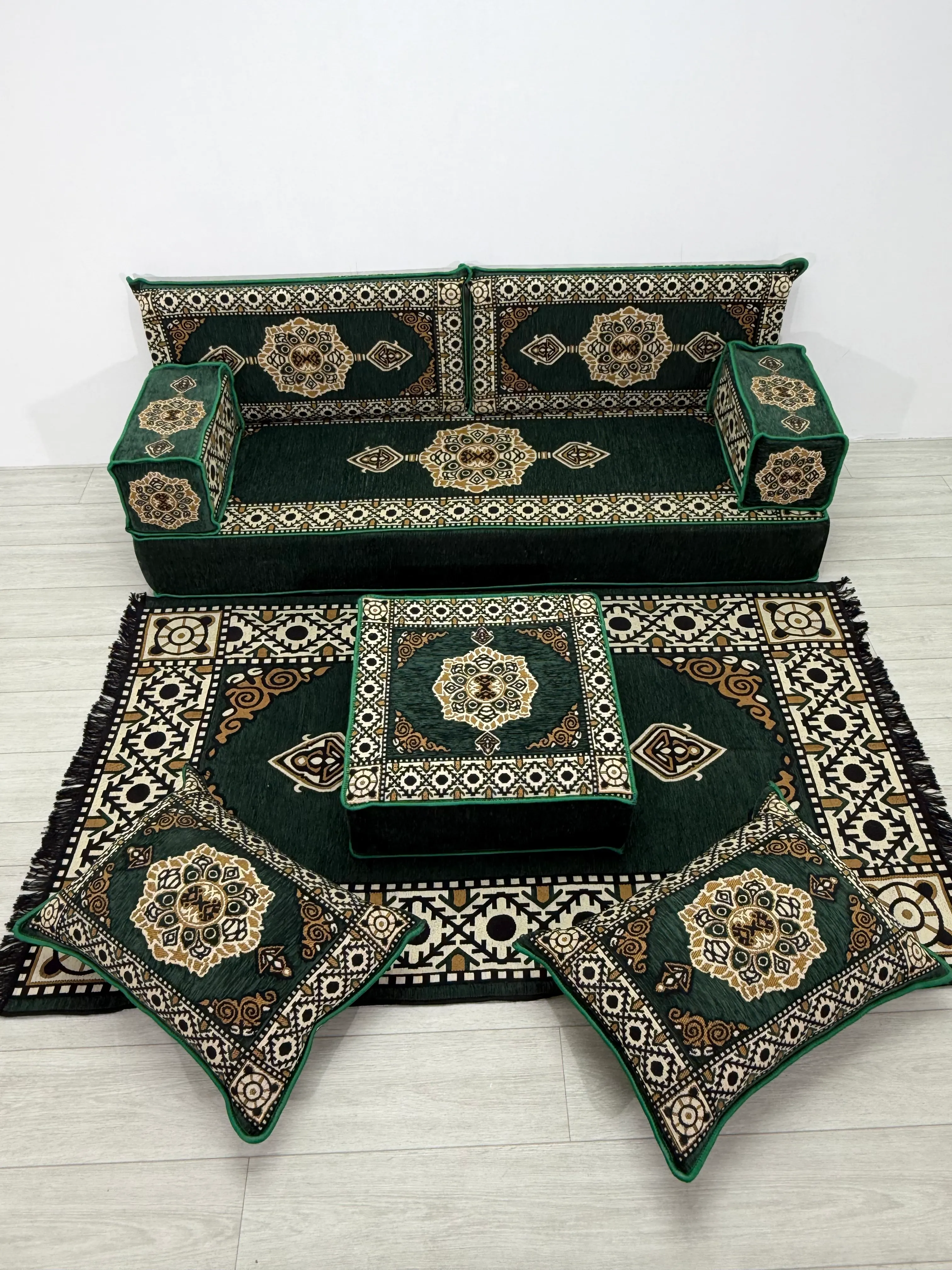 Güneş Modeli Yeşil Şark Köşesi Takımı Konsepti - 9 Parça - Geleneksel Yer Minderi Seti (20 Cm Minder Kalınlığı) 