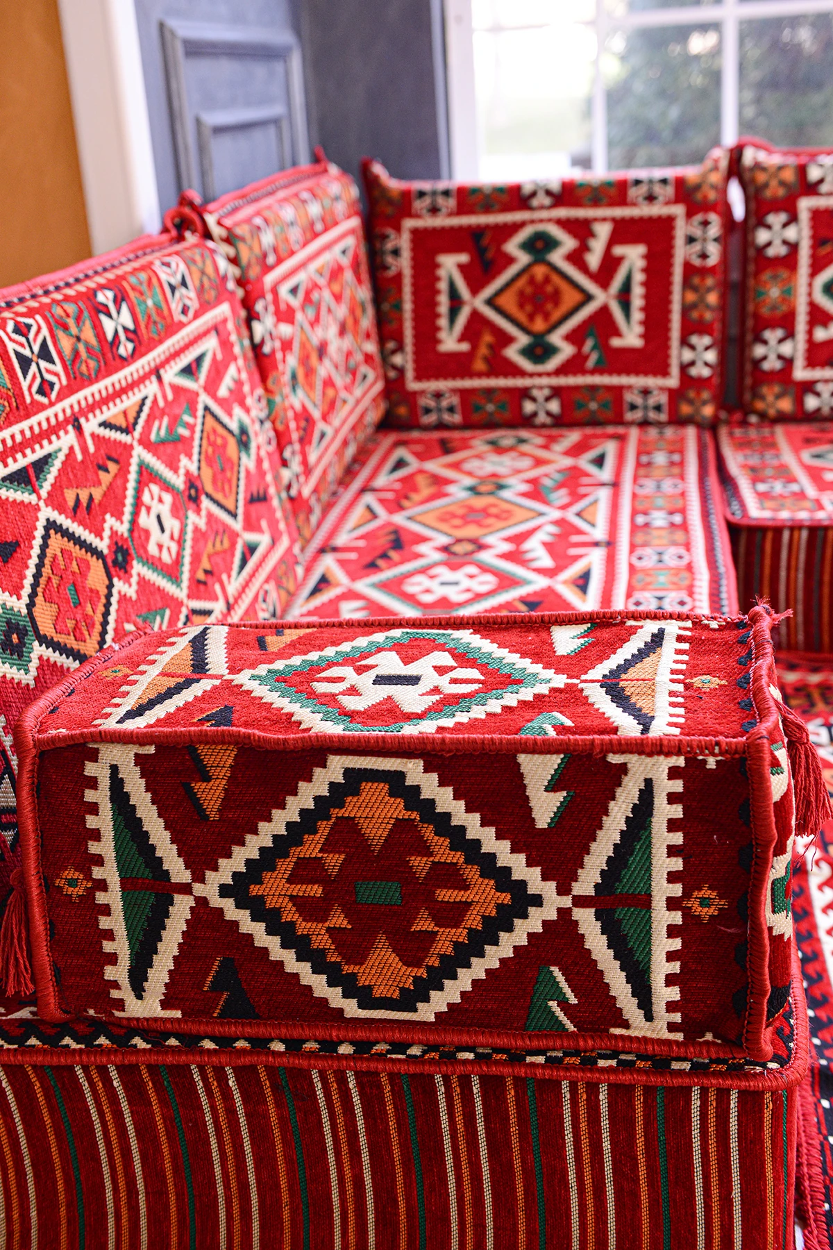 Şark Köşesi Takımı Kırmızı Anadolu Modeli 15 Parça (20 CM MİNDER KALINLIĞI)