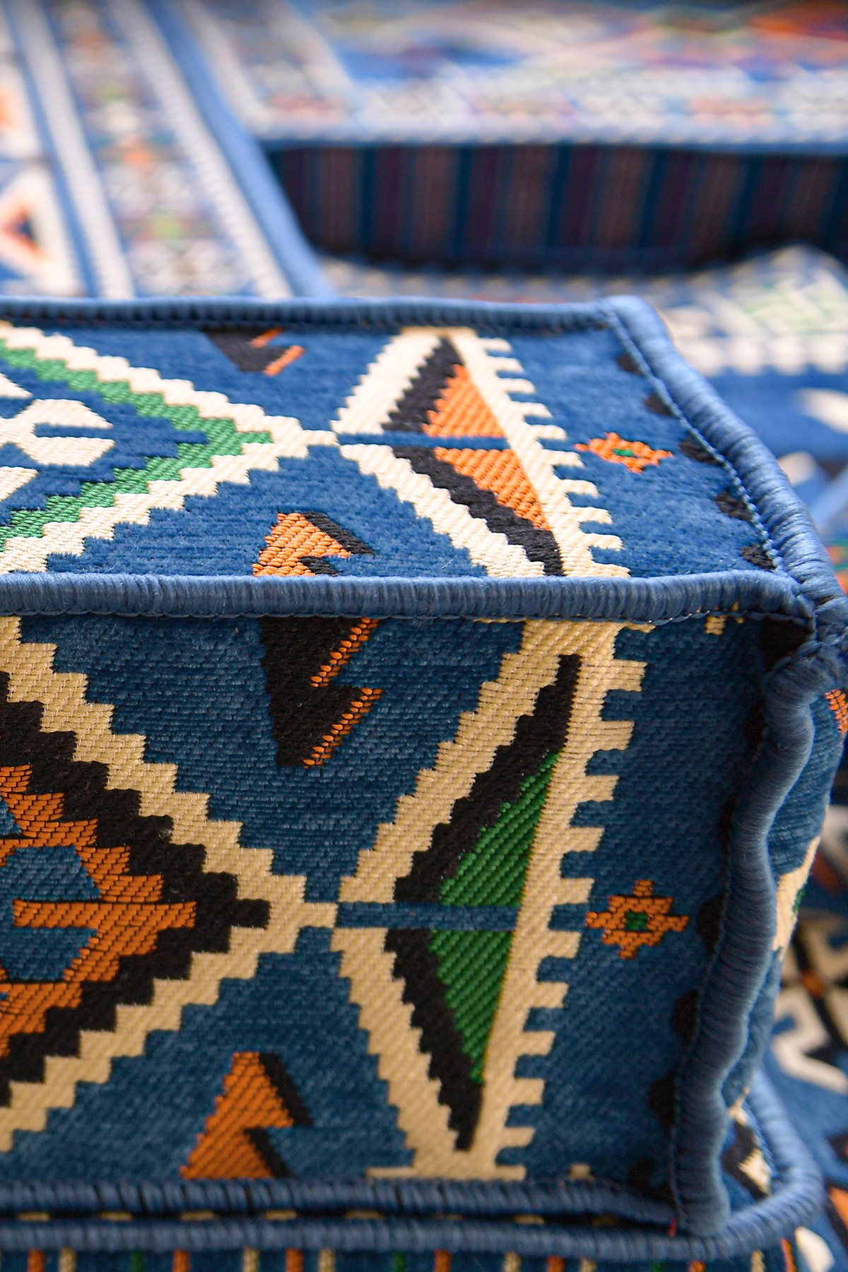 Şark Köşesi Takımı Konsepti Mavi Anadolu Modeli Koltuk Takımı Sünger Dahil (15 Parça)