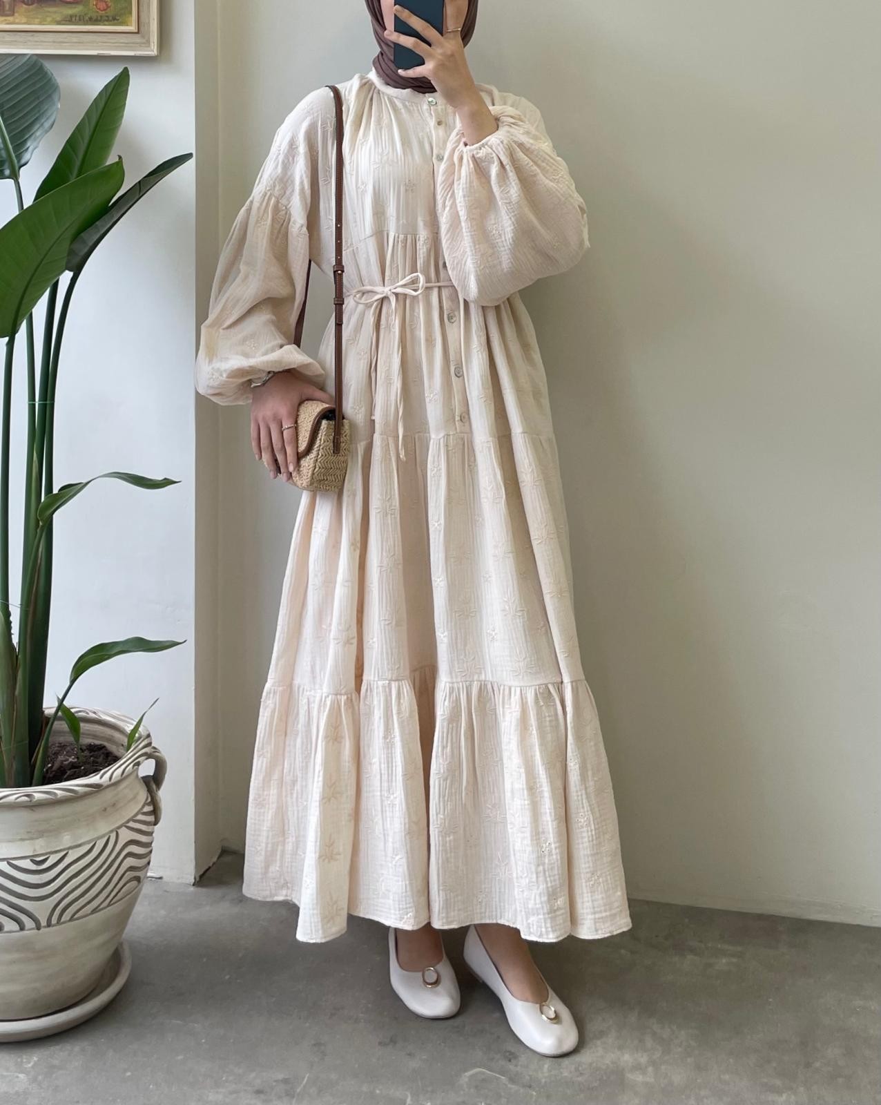 Sarah Müslin Elbise