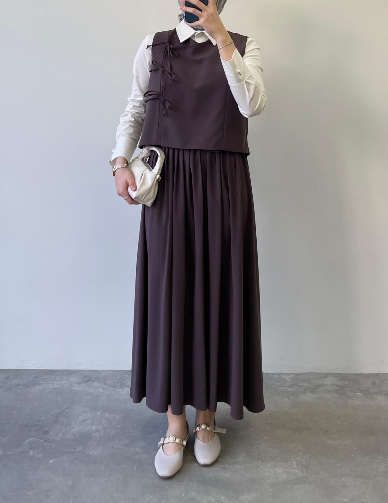 Flora Yelekli Takım