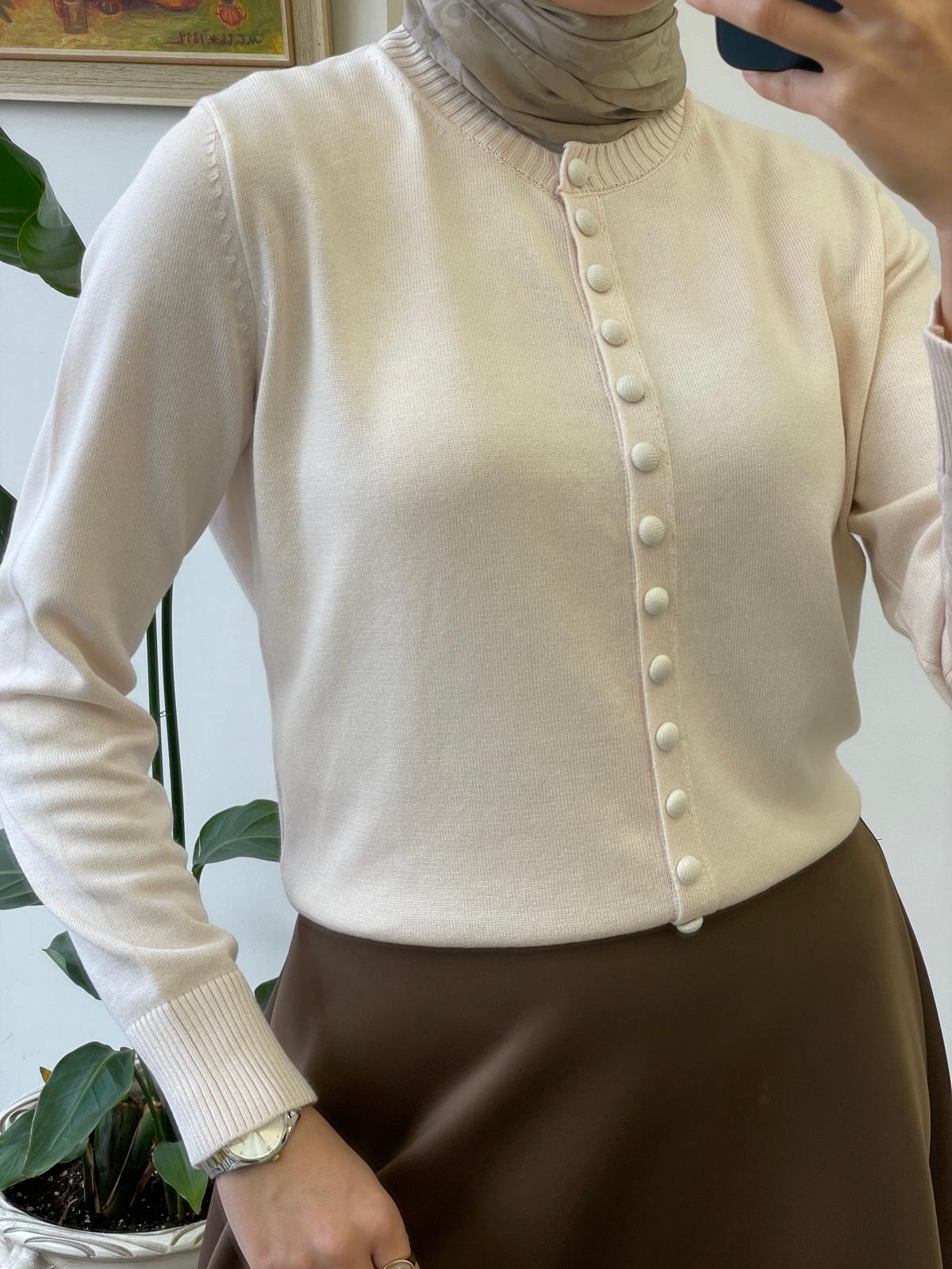 Sık Düğmeli Hırka