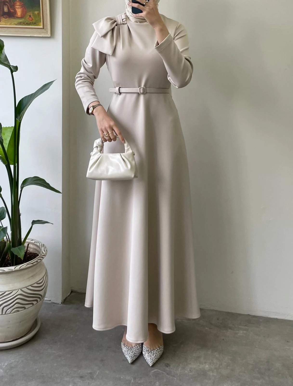 Omuz Detaylı Elbise