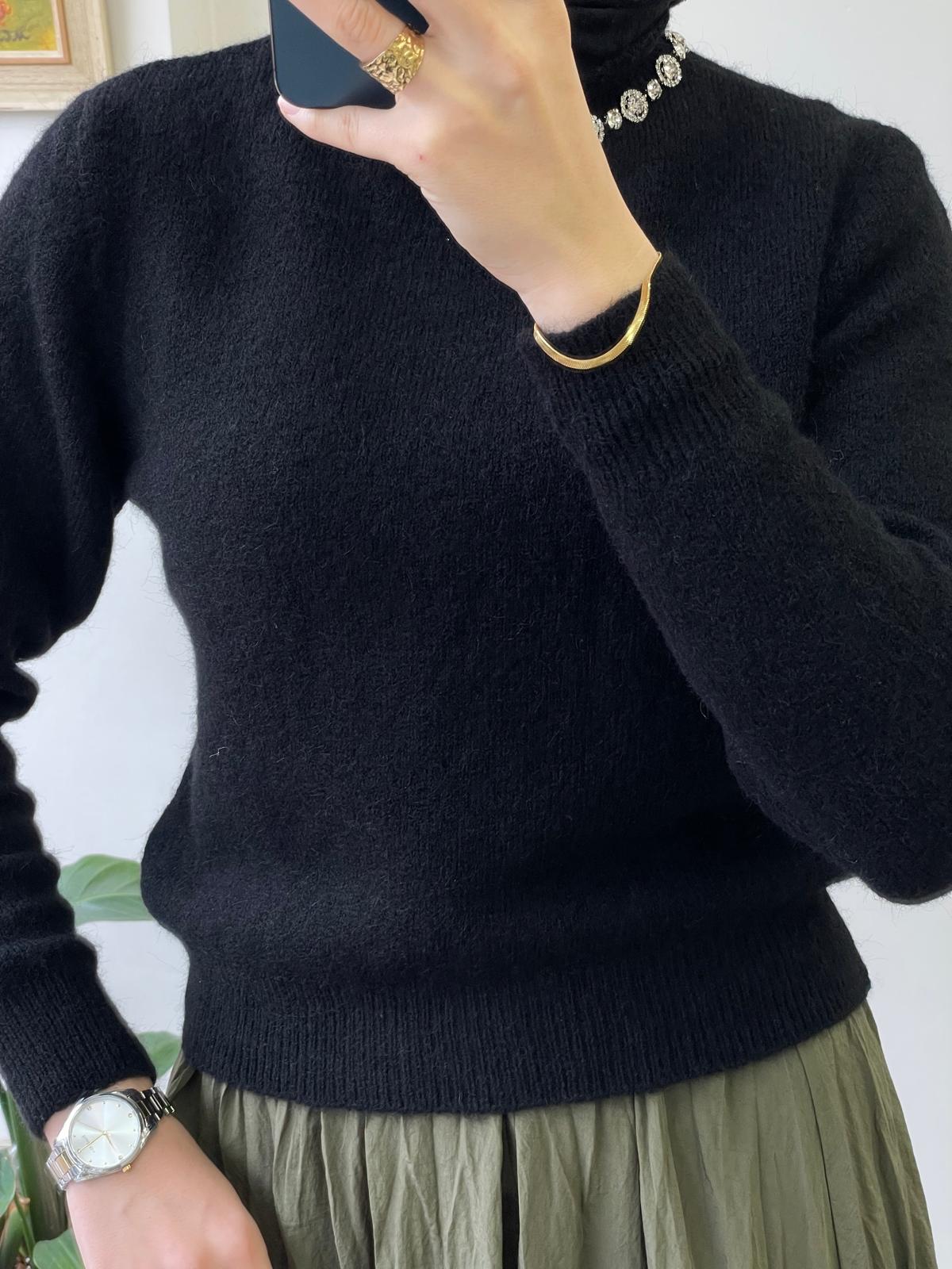 Kolye Aksesuarlı Kazak