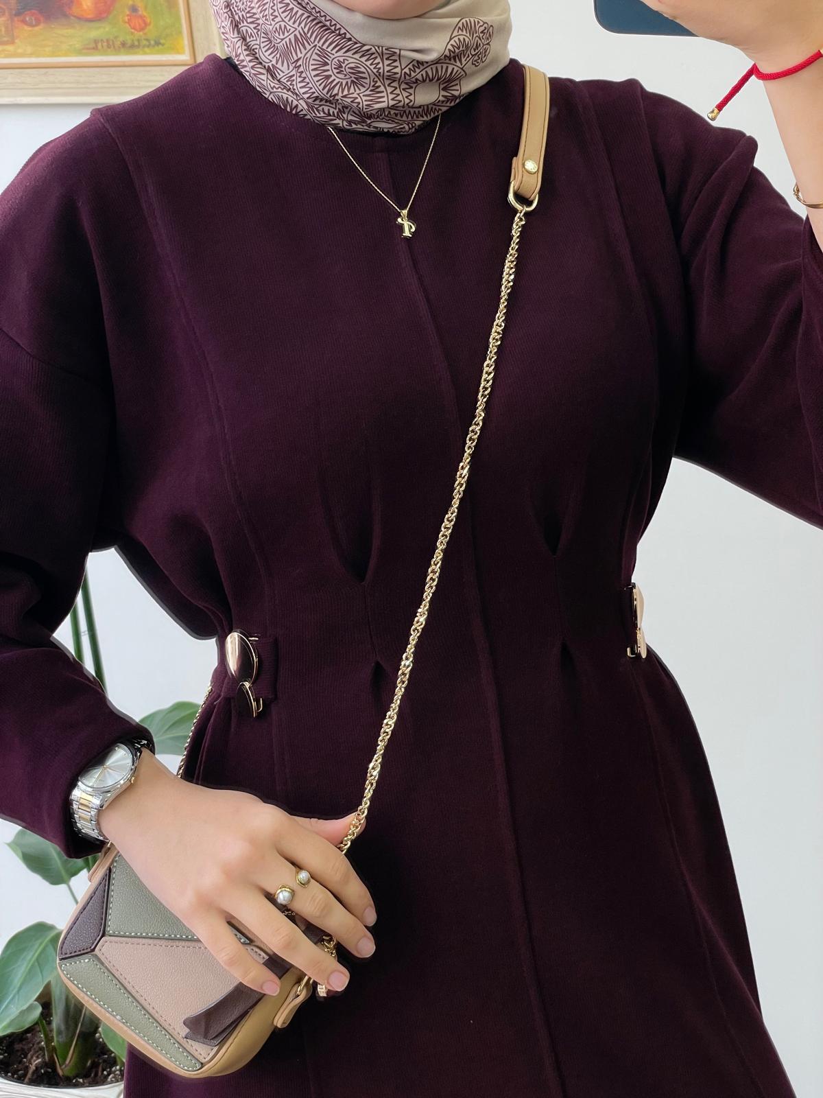 Belden Bağlamalı Tasarım Elbise