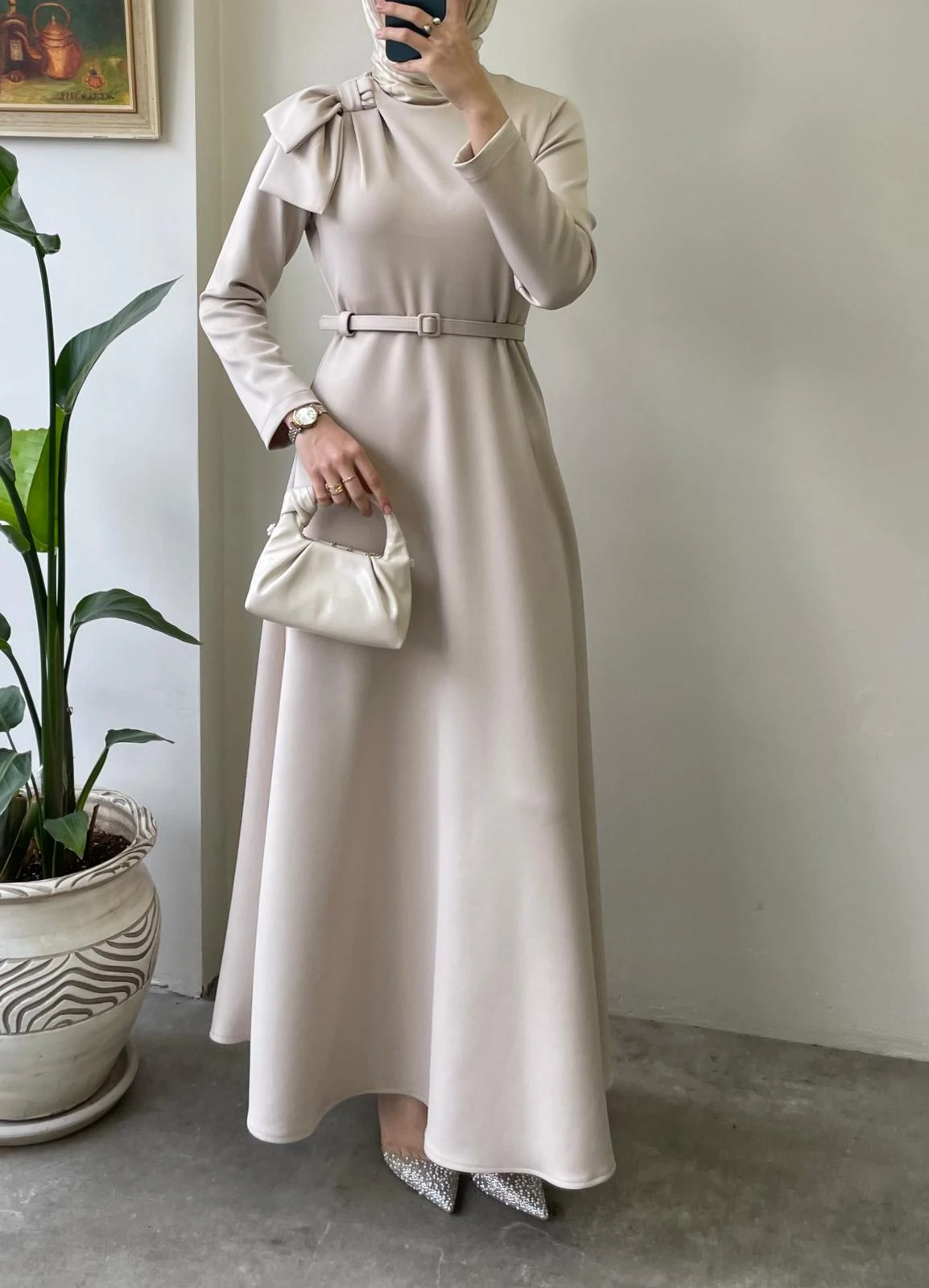 Omuz Detaylı Elbise