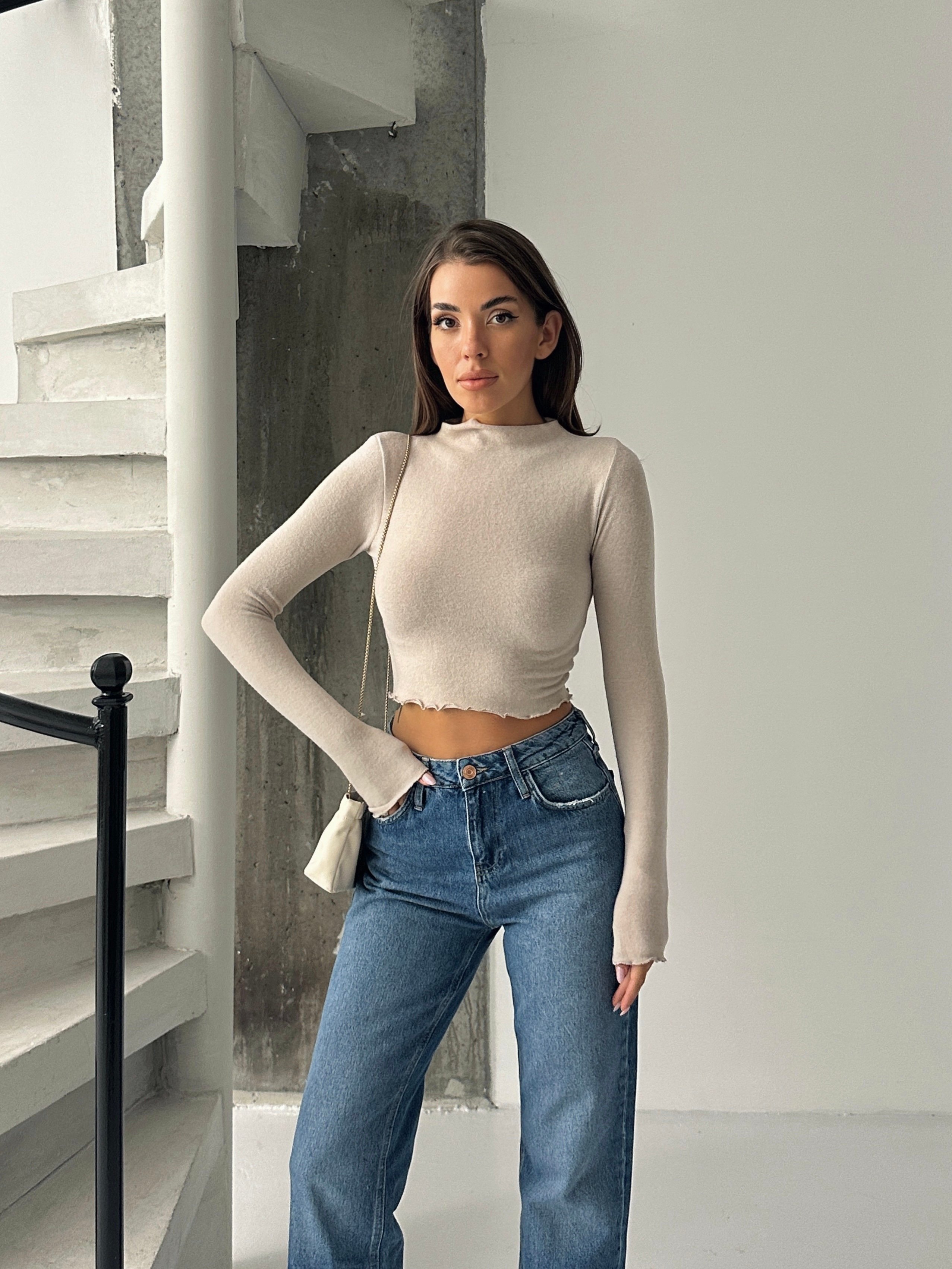 Dik Yaka Yumoş Crop - Taş