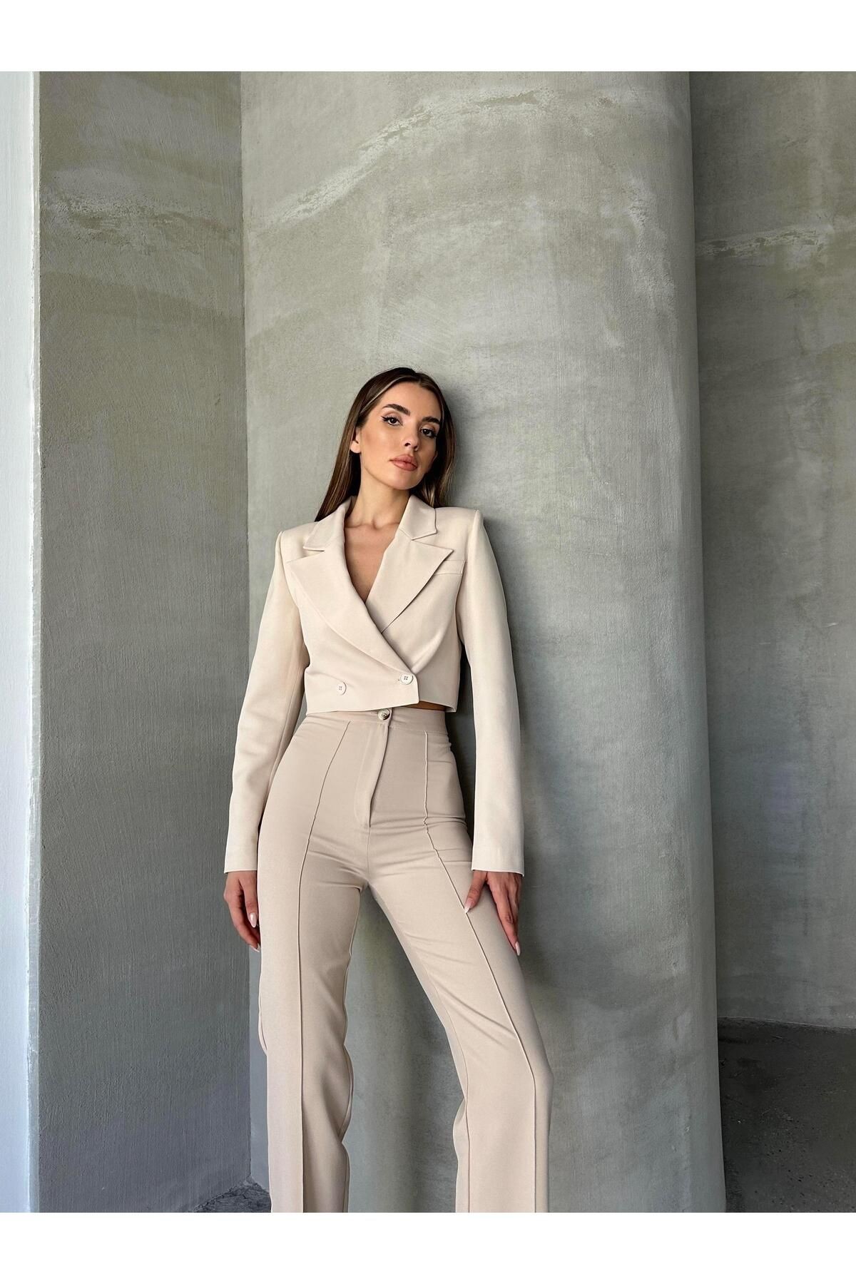 Çift Düğme Crop Blazer Ceket Bej