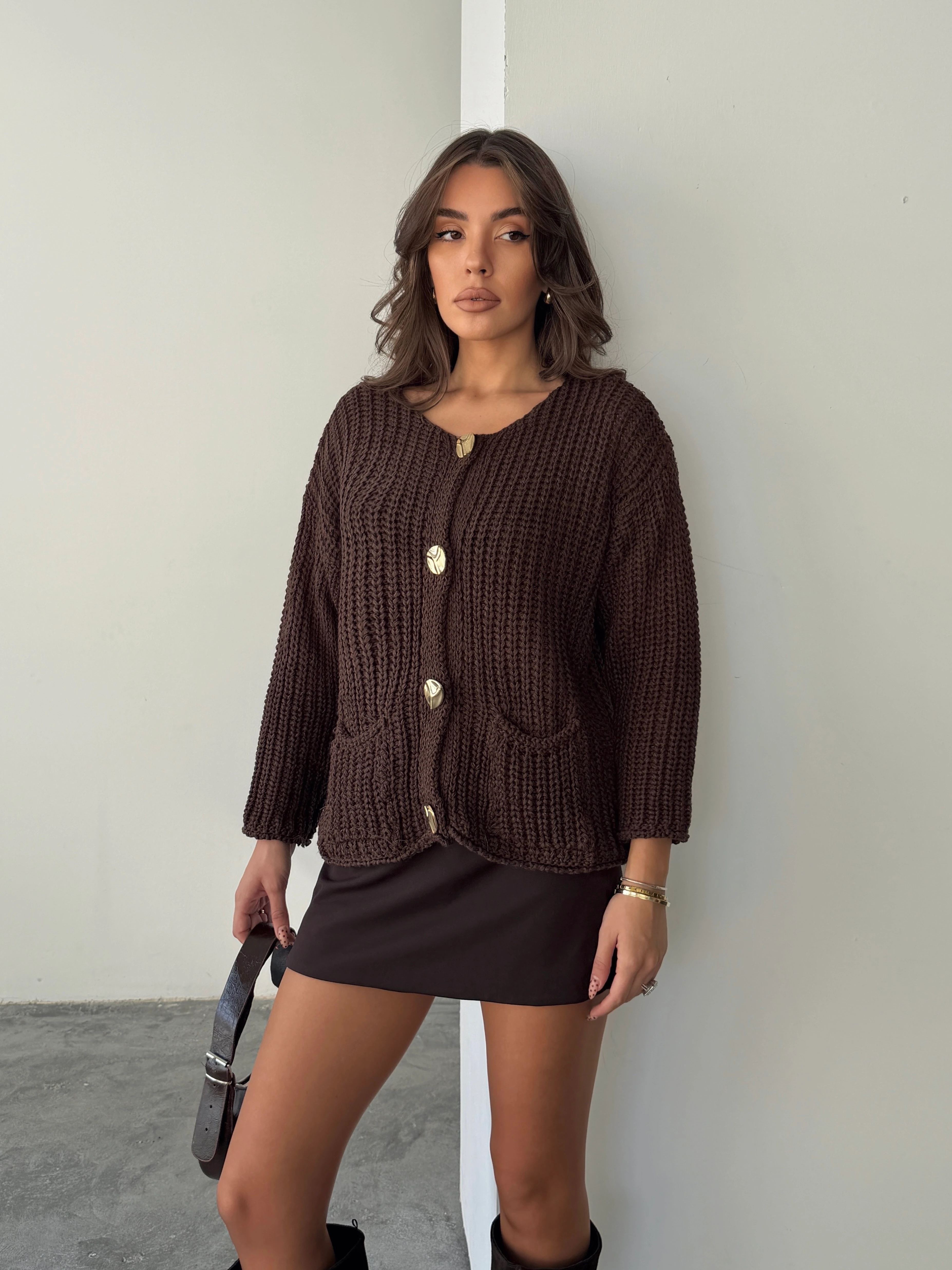 Gold Düğmeli Örme Hırka