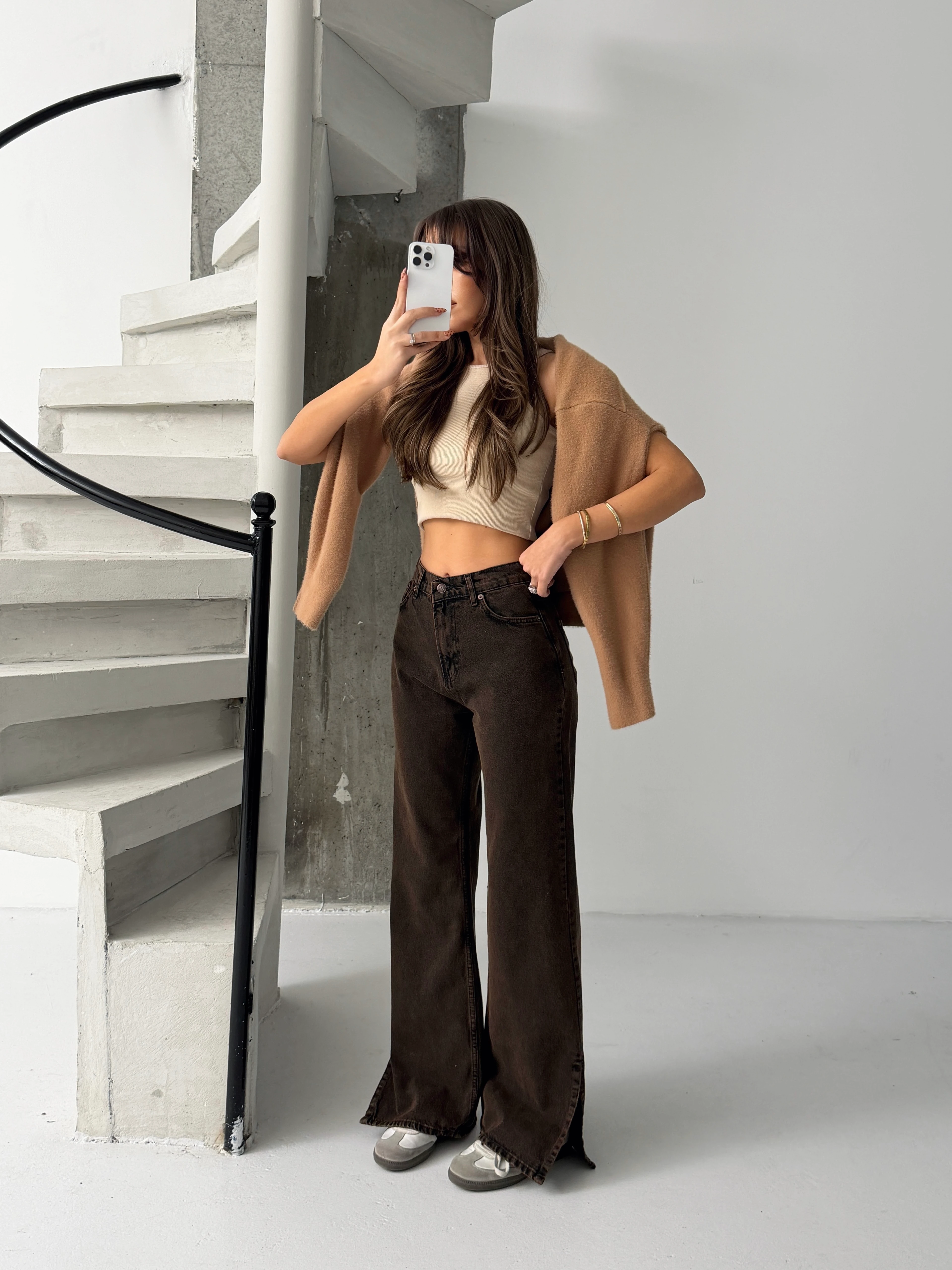 Paçası Yırtmaçlı Jean  - Kahve Yıkama