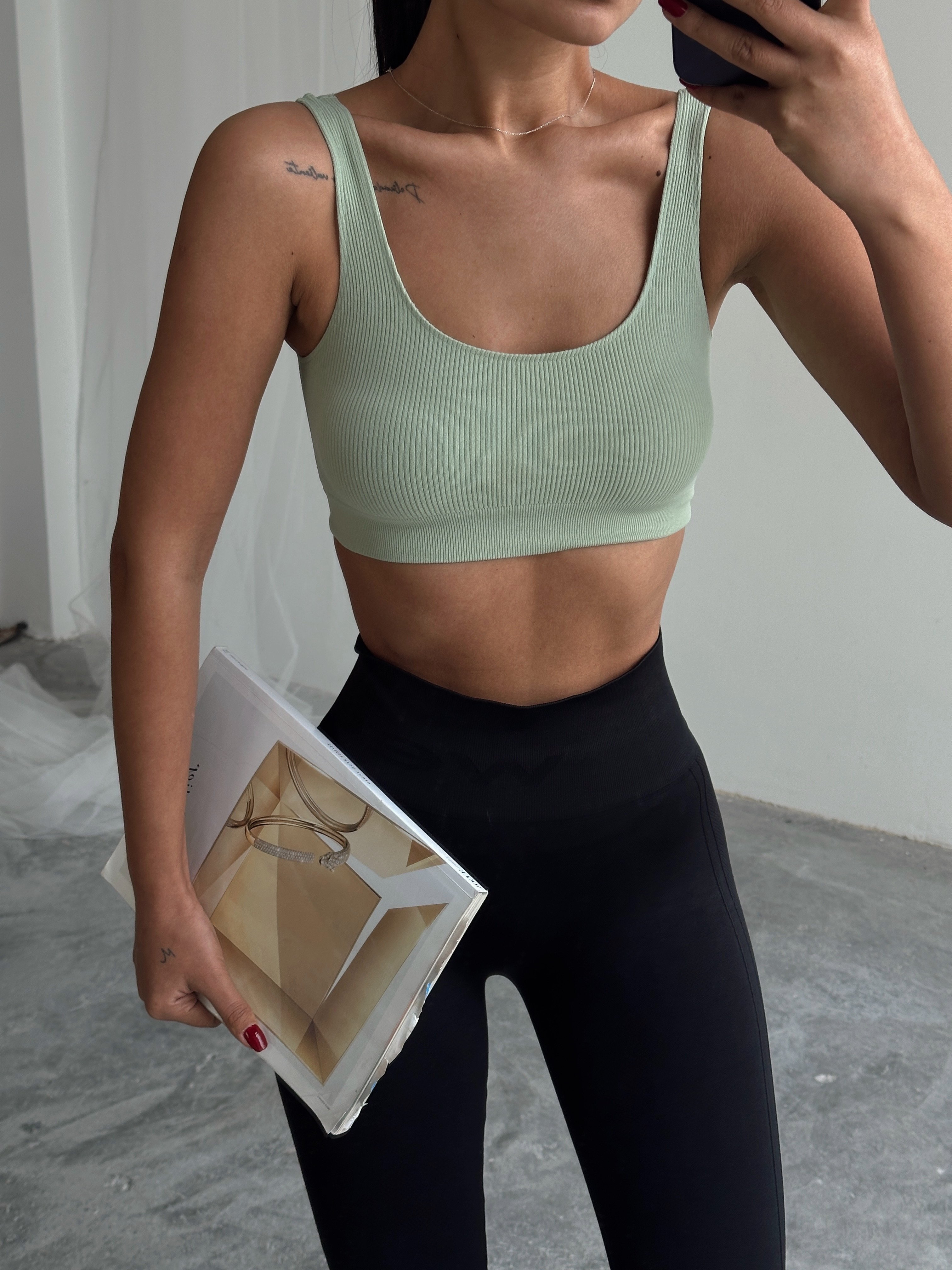 Seamless Fitilli Crop - Mint