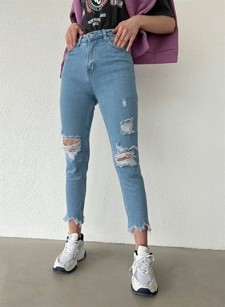 Yırtık Detay Paça Püskül Mom Jean Açık Mavi