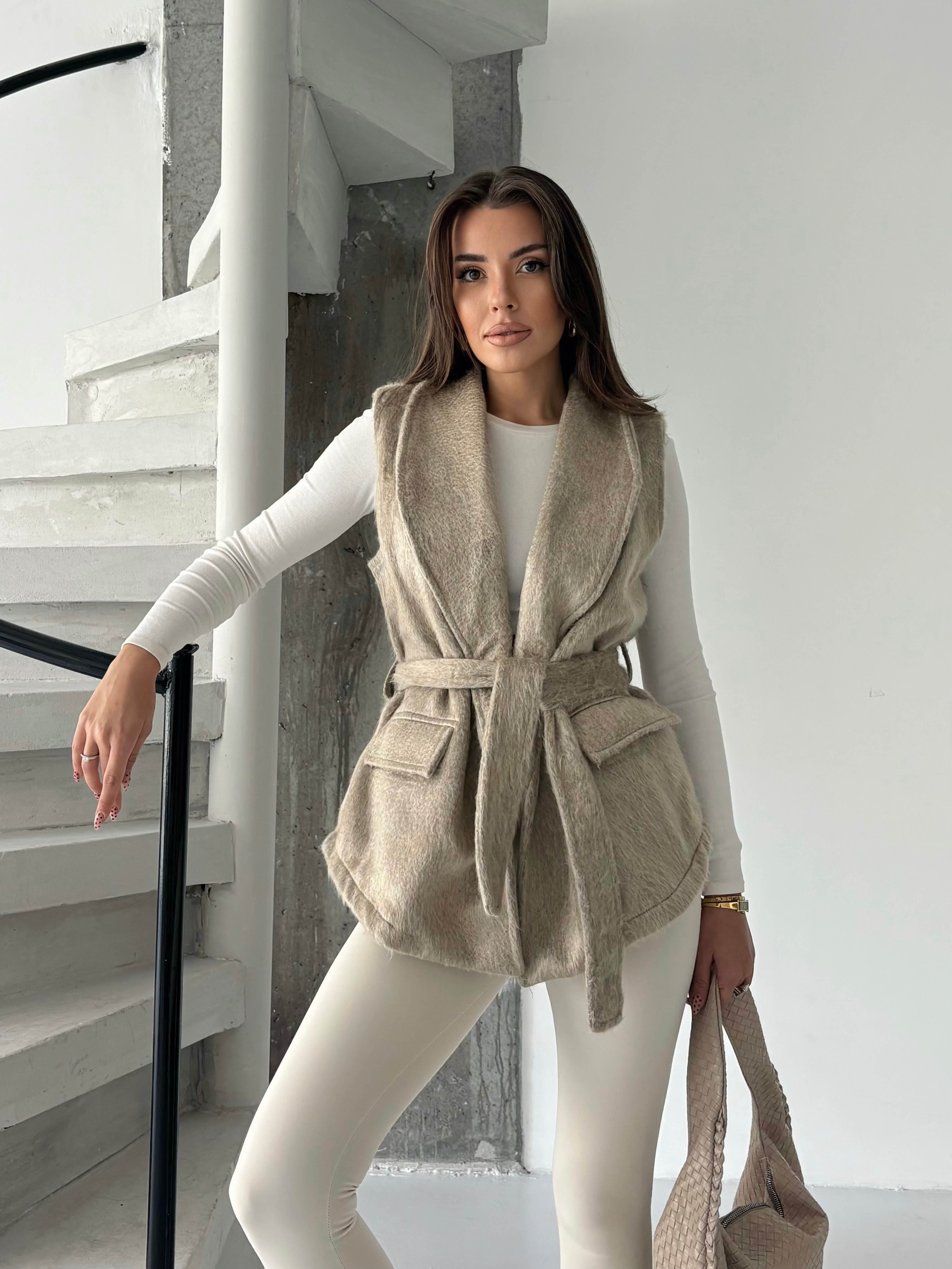 Kırçıllı Kuşaklı Yelek - Bej