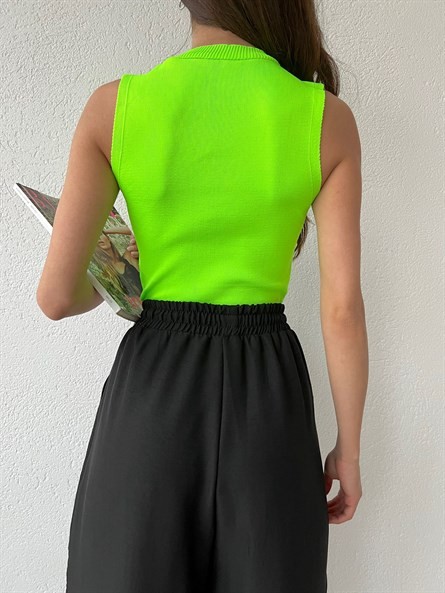 Dik Yaka Kolsuz Triko Bluz Neon Yeşil